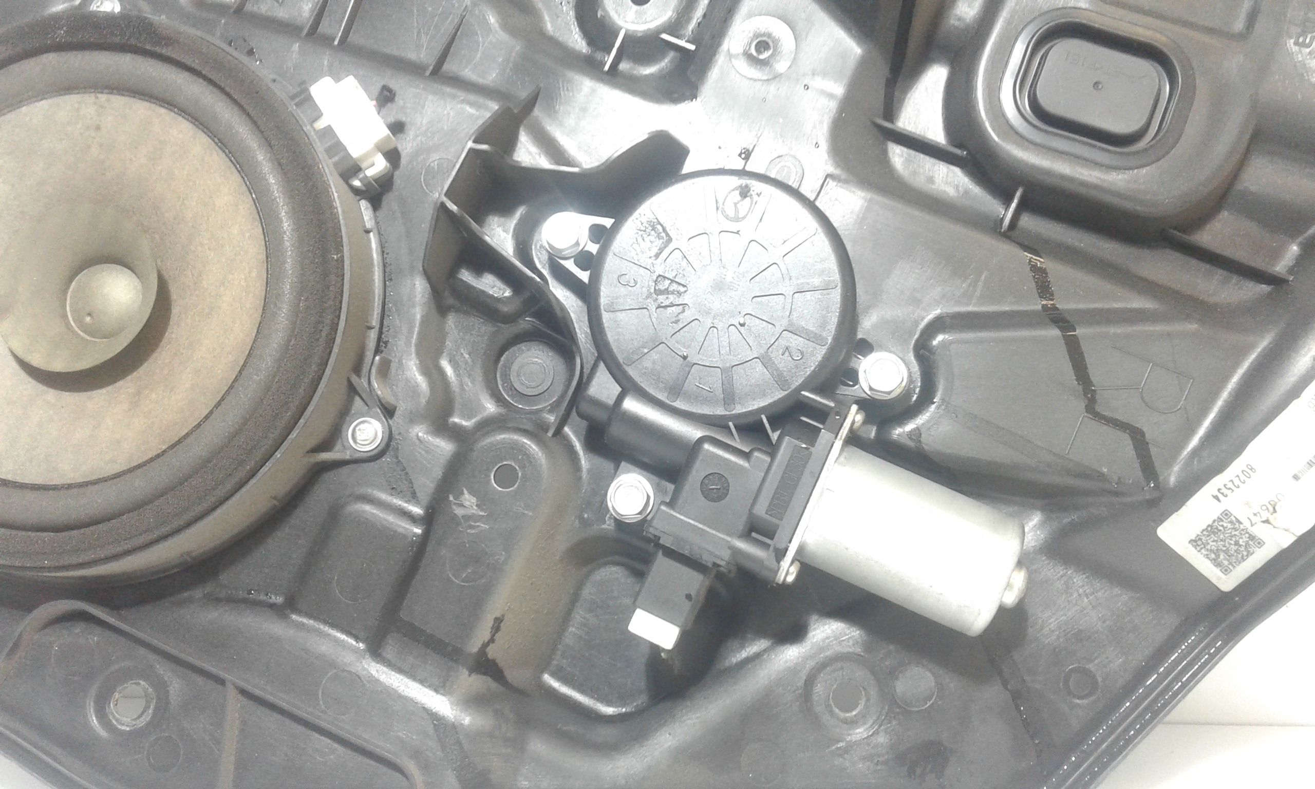 Alzacristallo Elettr. Porta Post. Sinistro D65173590A Usato