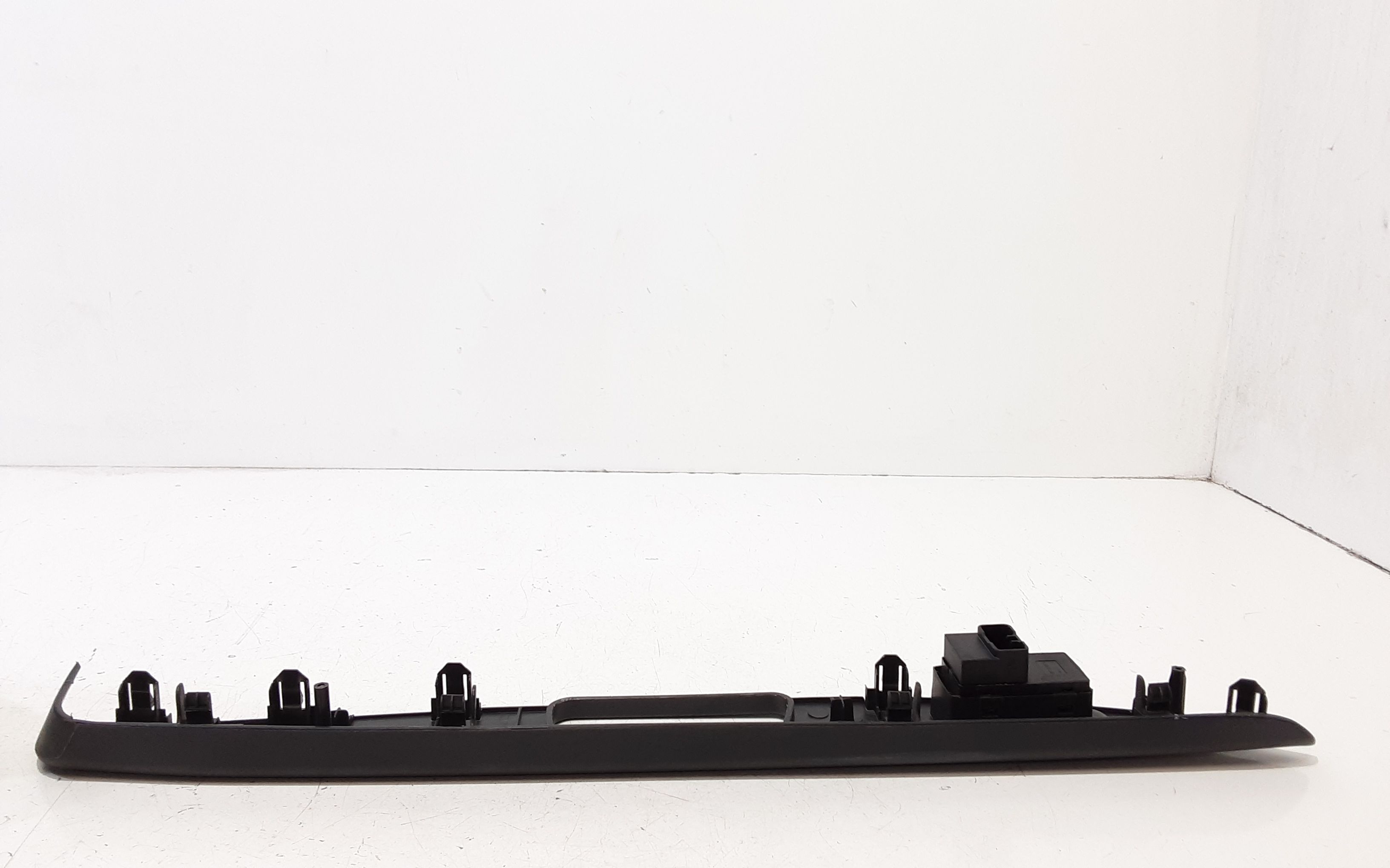 Interruttore Alzacristalli Porta Post. Destro Usato