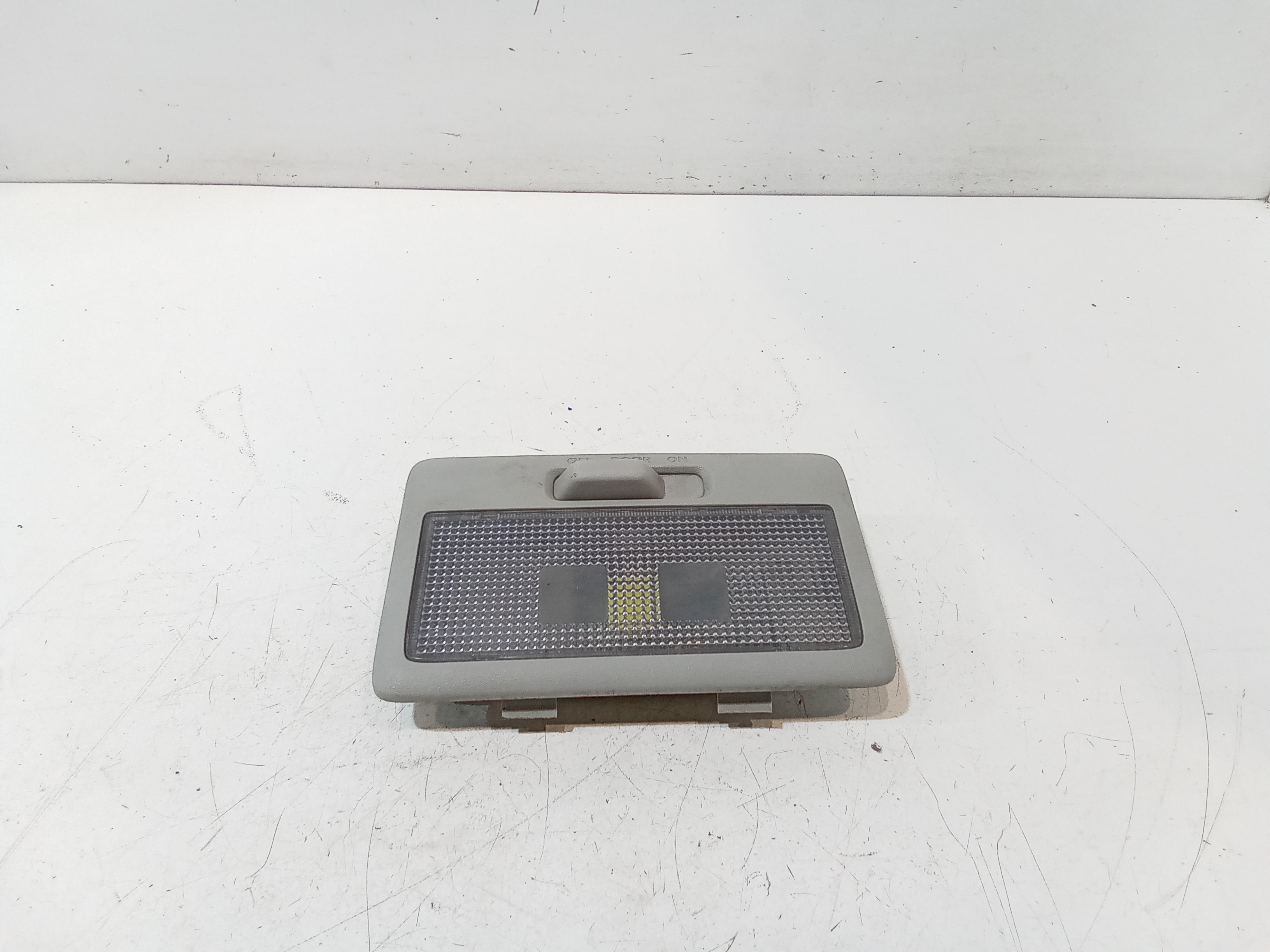 Luce Cortesia Ant. Tetto Usato