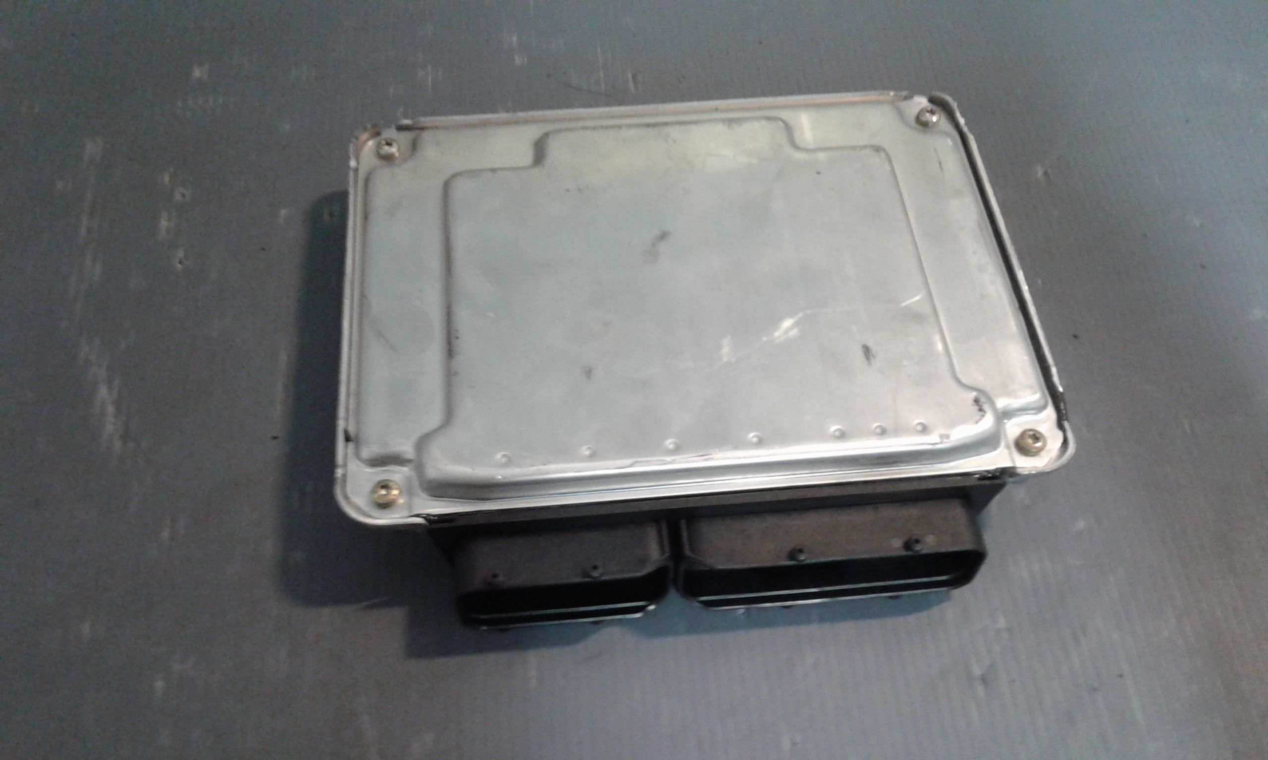 Centralina Iniezione 8E0909518NX Usato