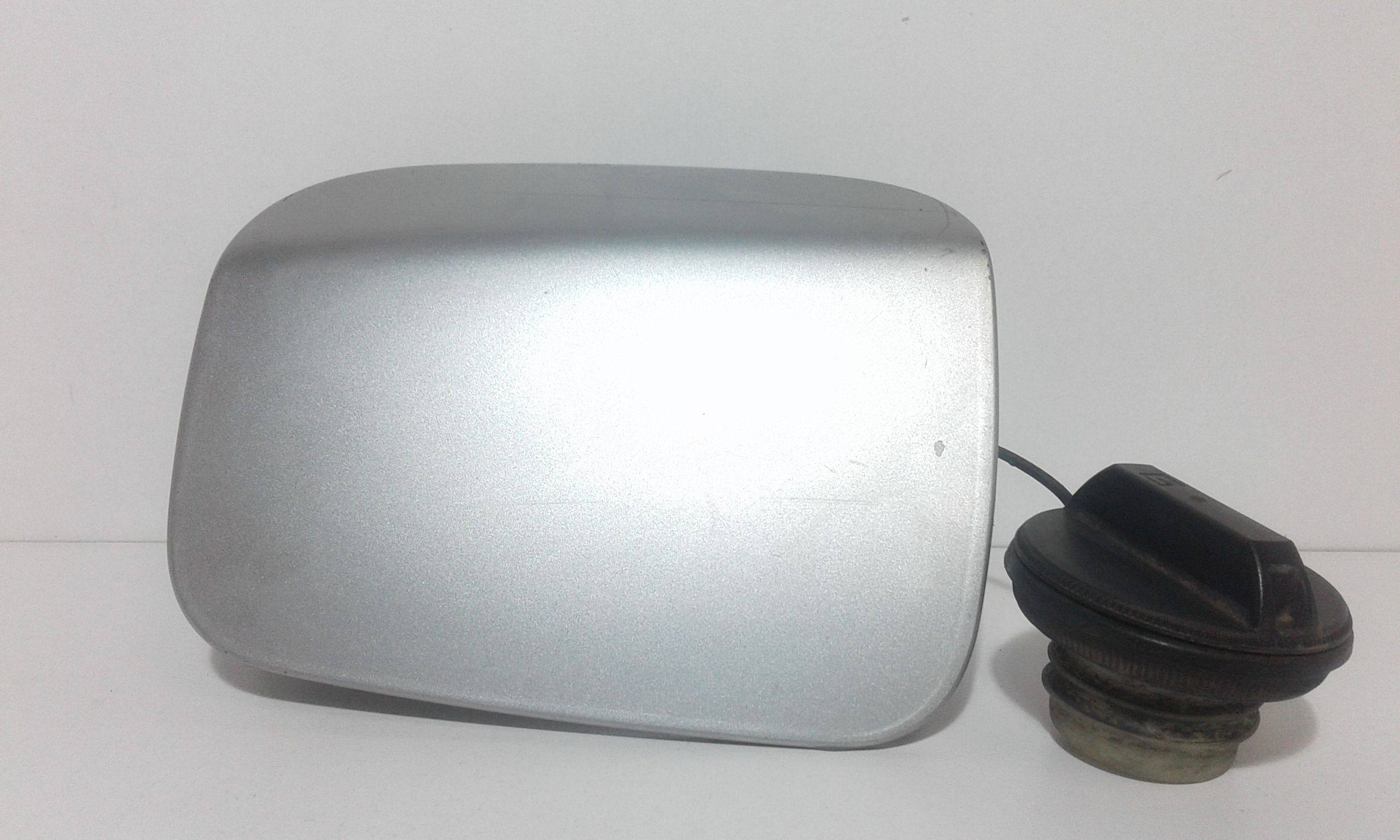 Sportello Carburante 78830AX005 Usato