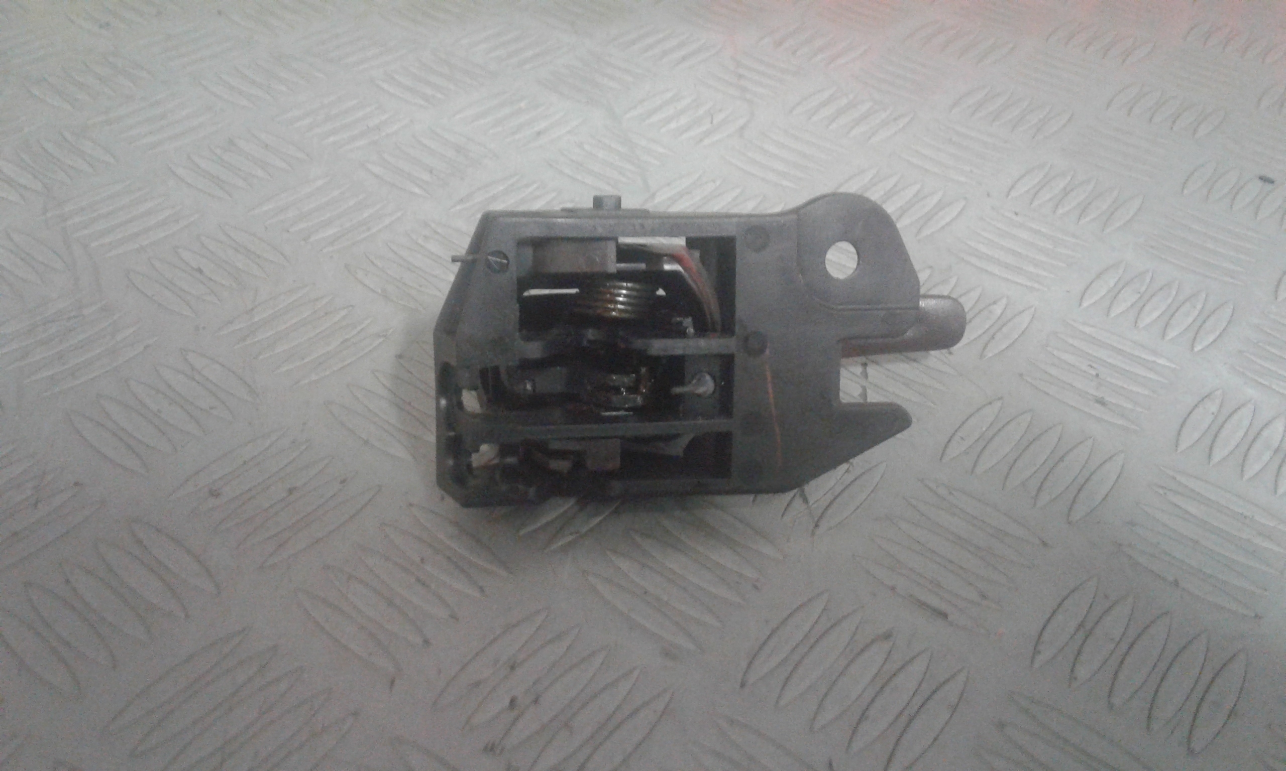 Maniglia Int. Apertura Porta Ant. Destro Usato