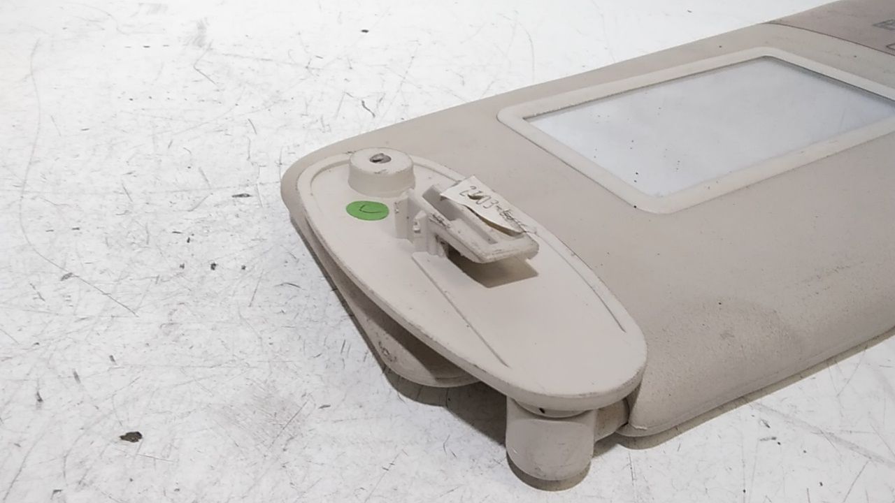 Aletta Parasole Parabrezza Destro 735411165 Usato