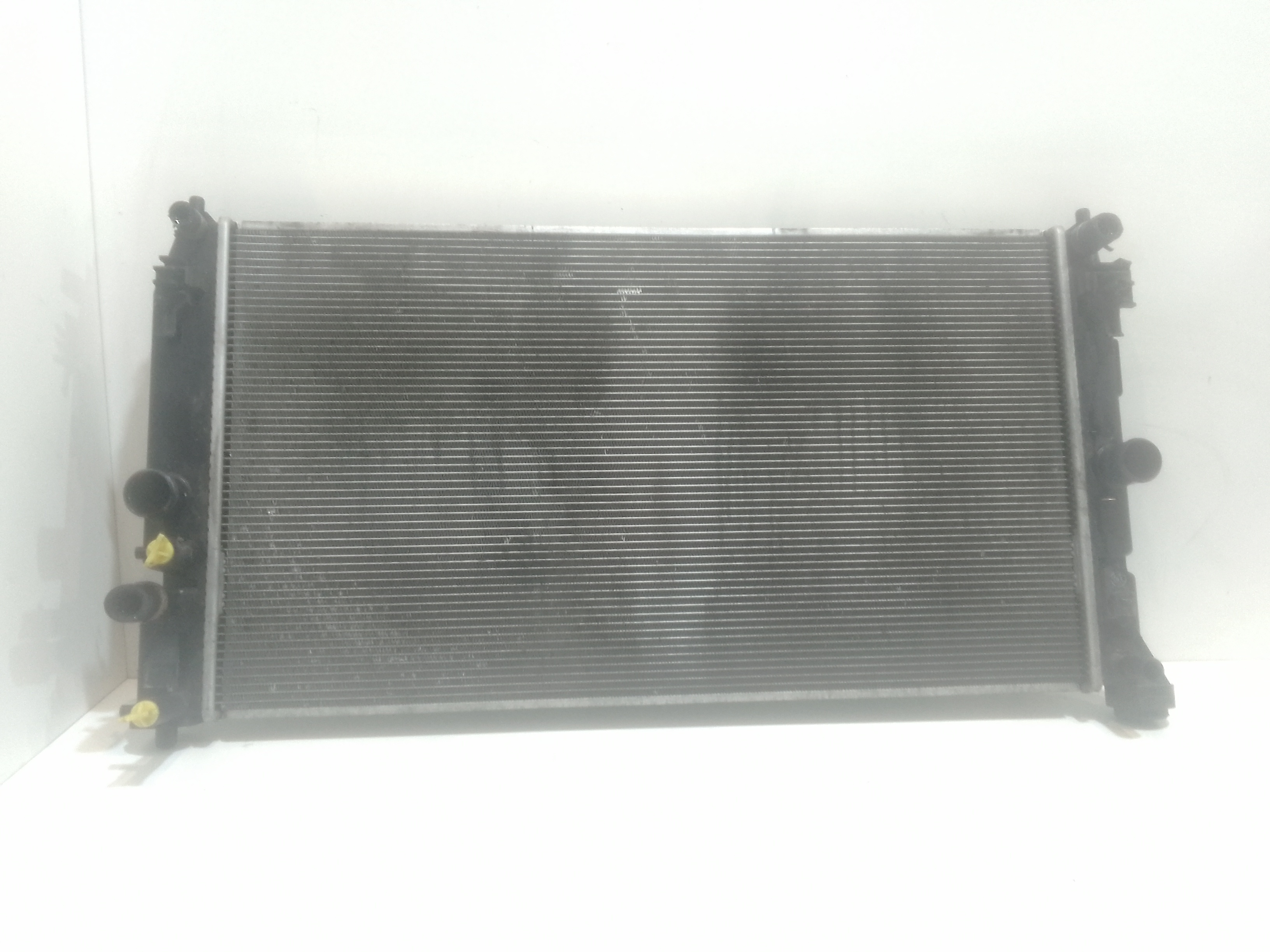 Radiatore 1640037311 Usato