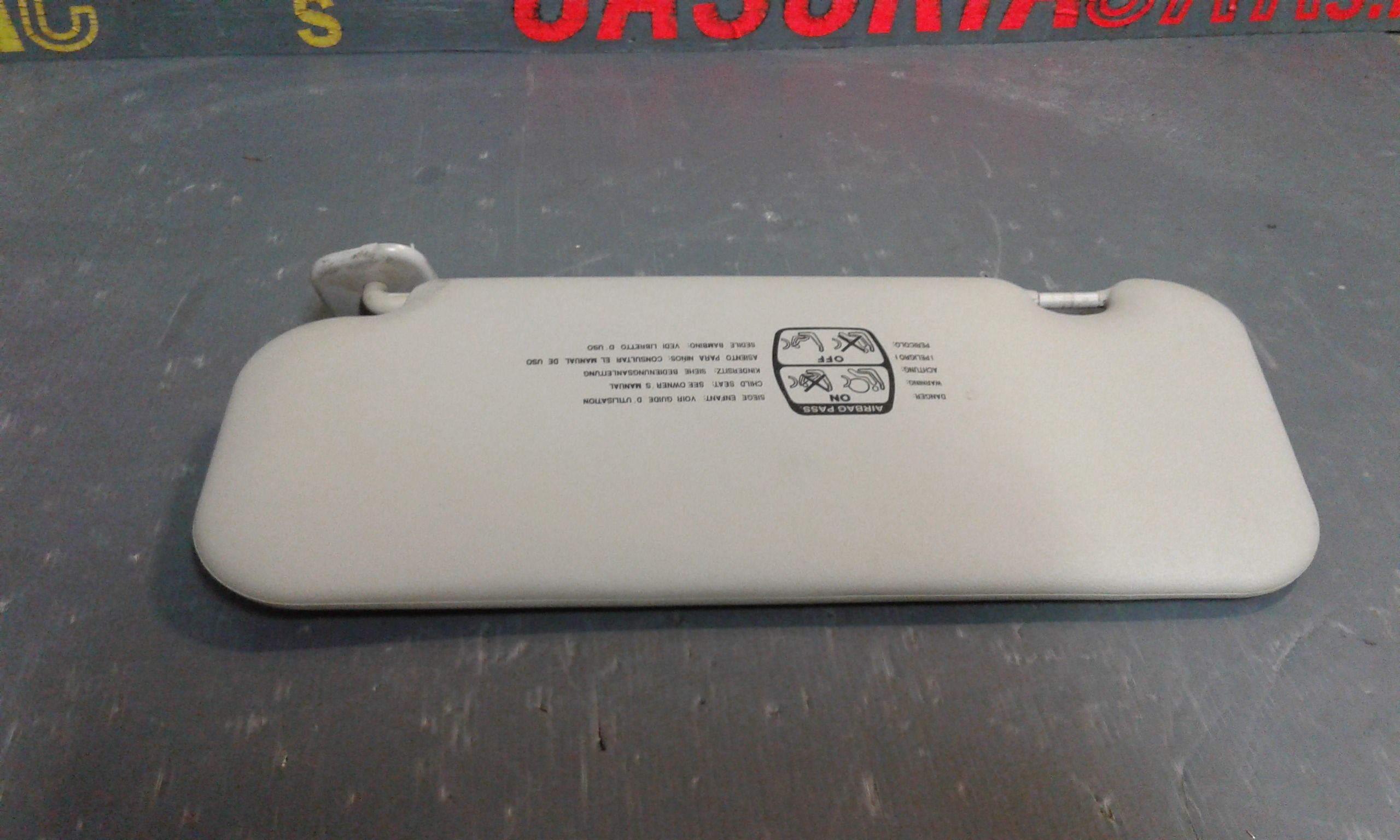 Aletta Parasole Parabrezza Destro Usato