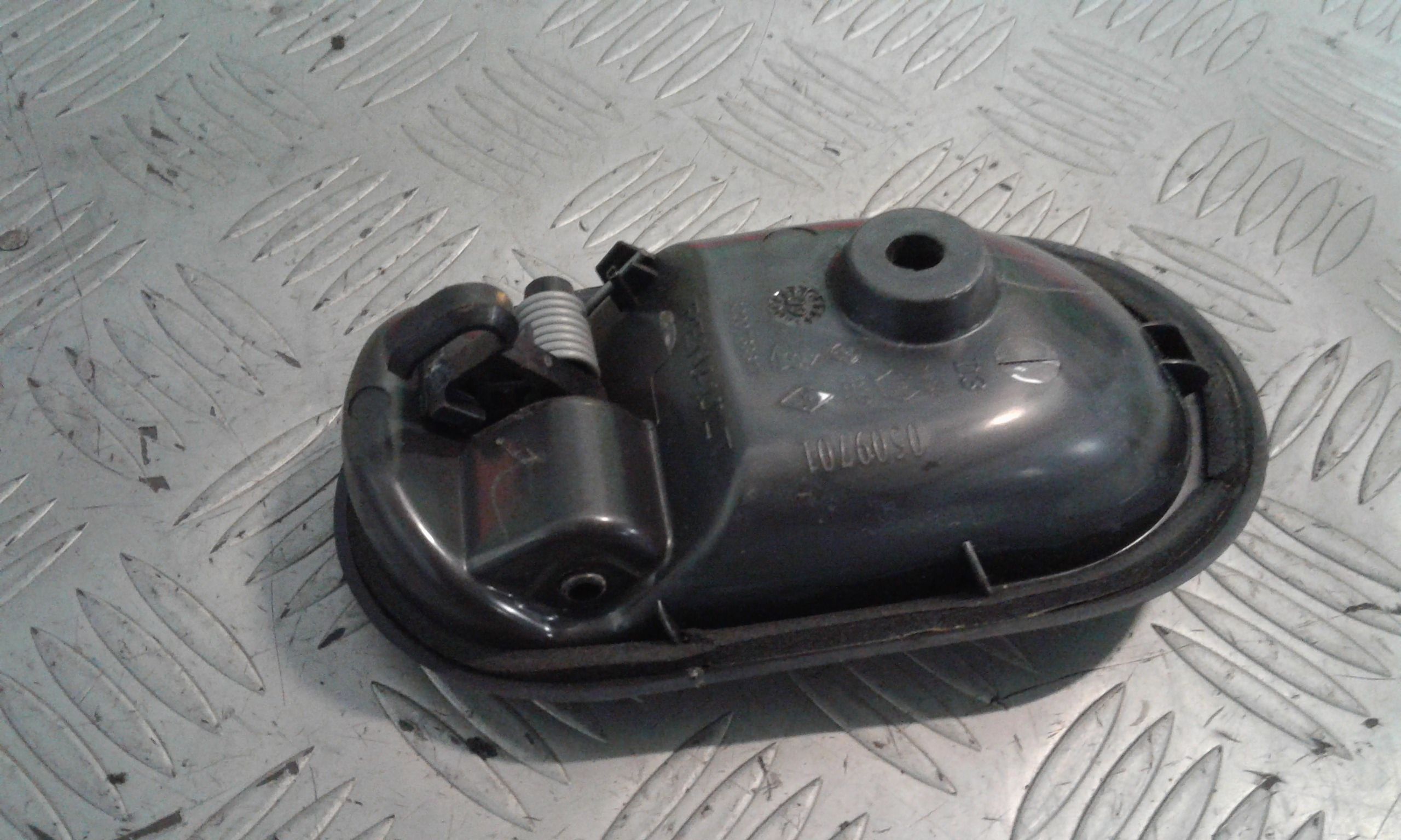 Maniglia Int. Apertura Porta Ant. Destro Usato