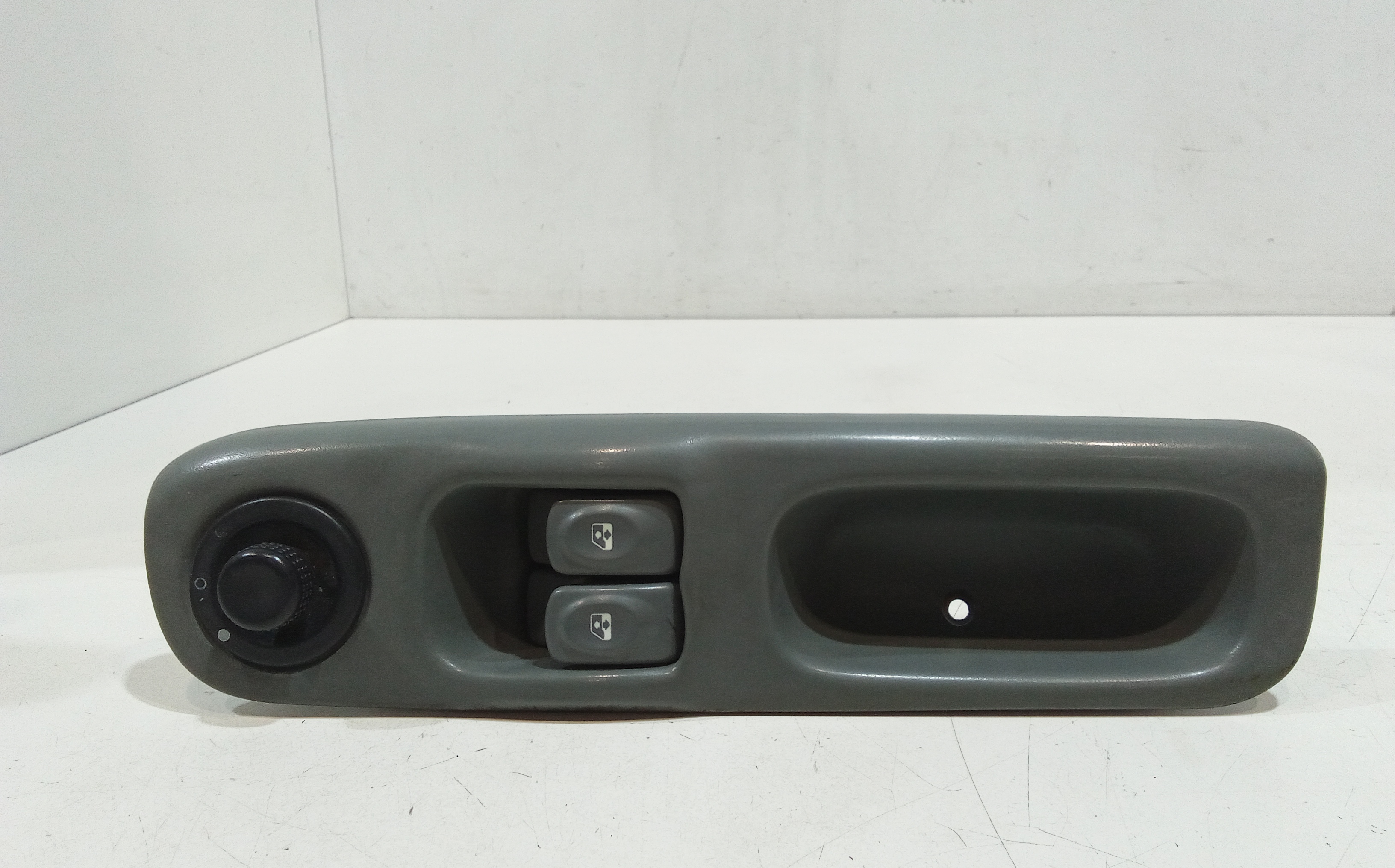 Interruttore Alzacristalli Porta Ant. Sinistro Usato