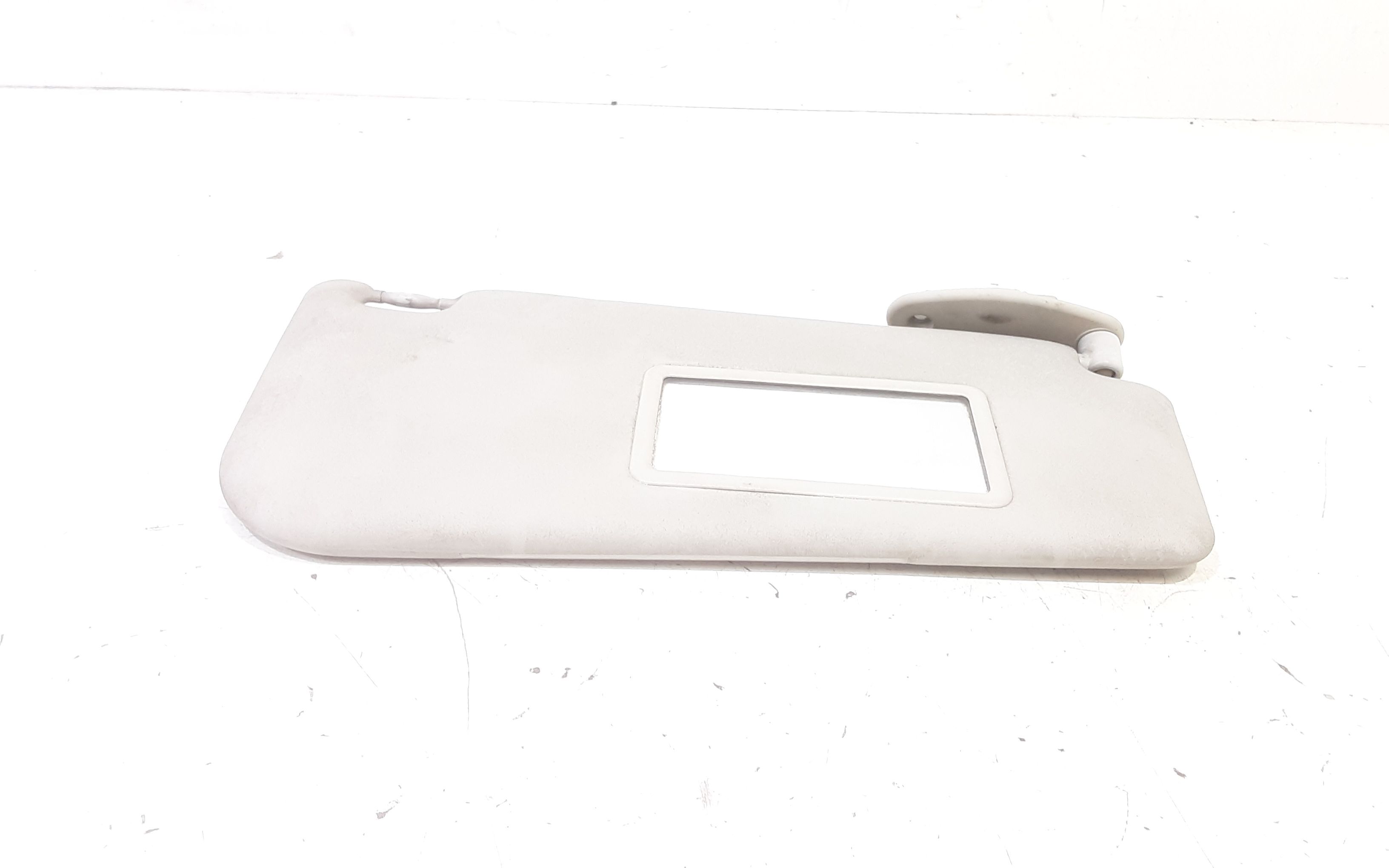 Aletta Parasole Parabrezza Destro 735338206 Usato