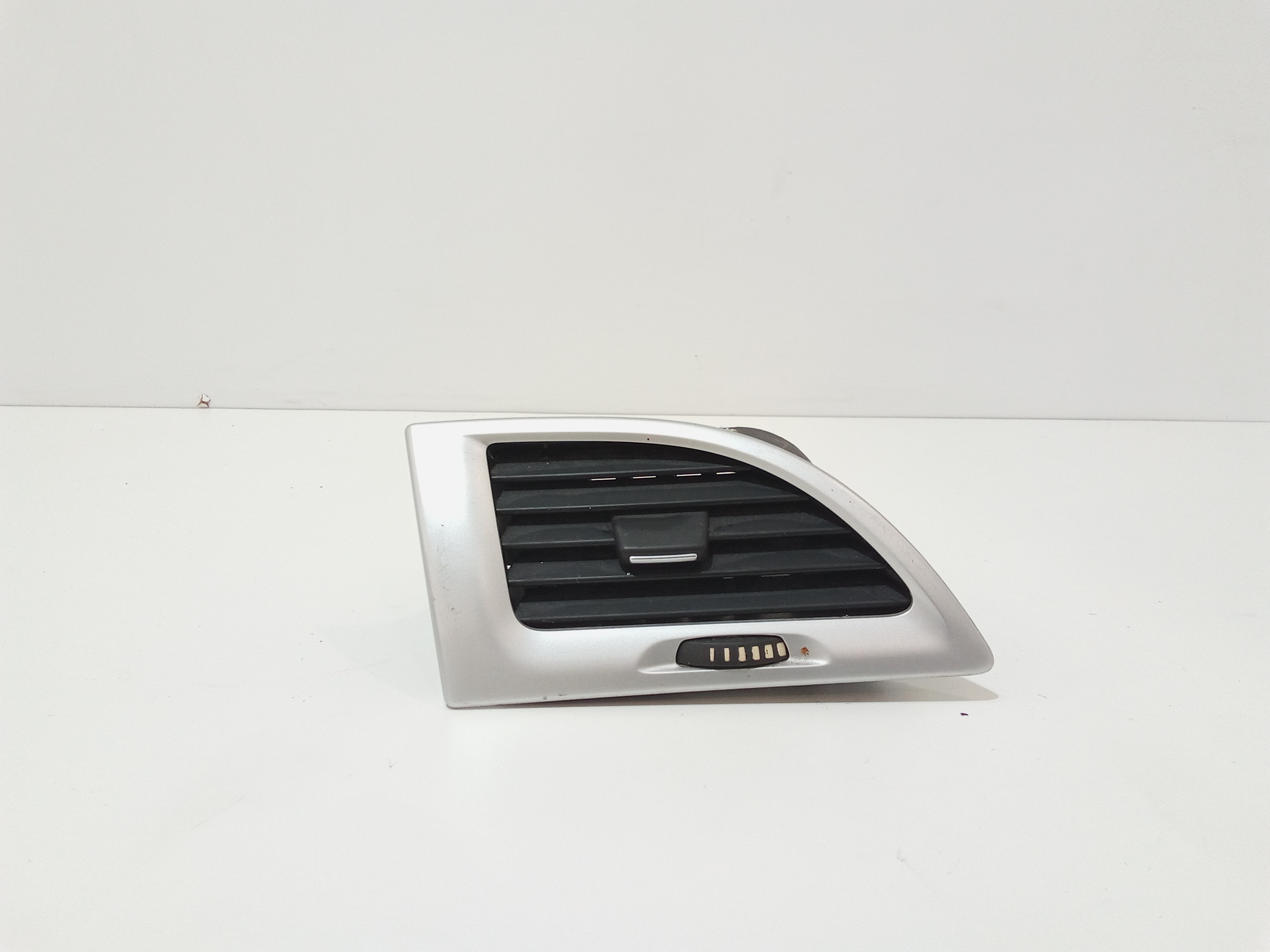 Condotto Aria Bocchette Lat. Cruscotto Sinistro Usato