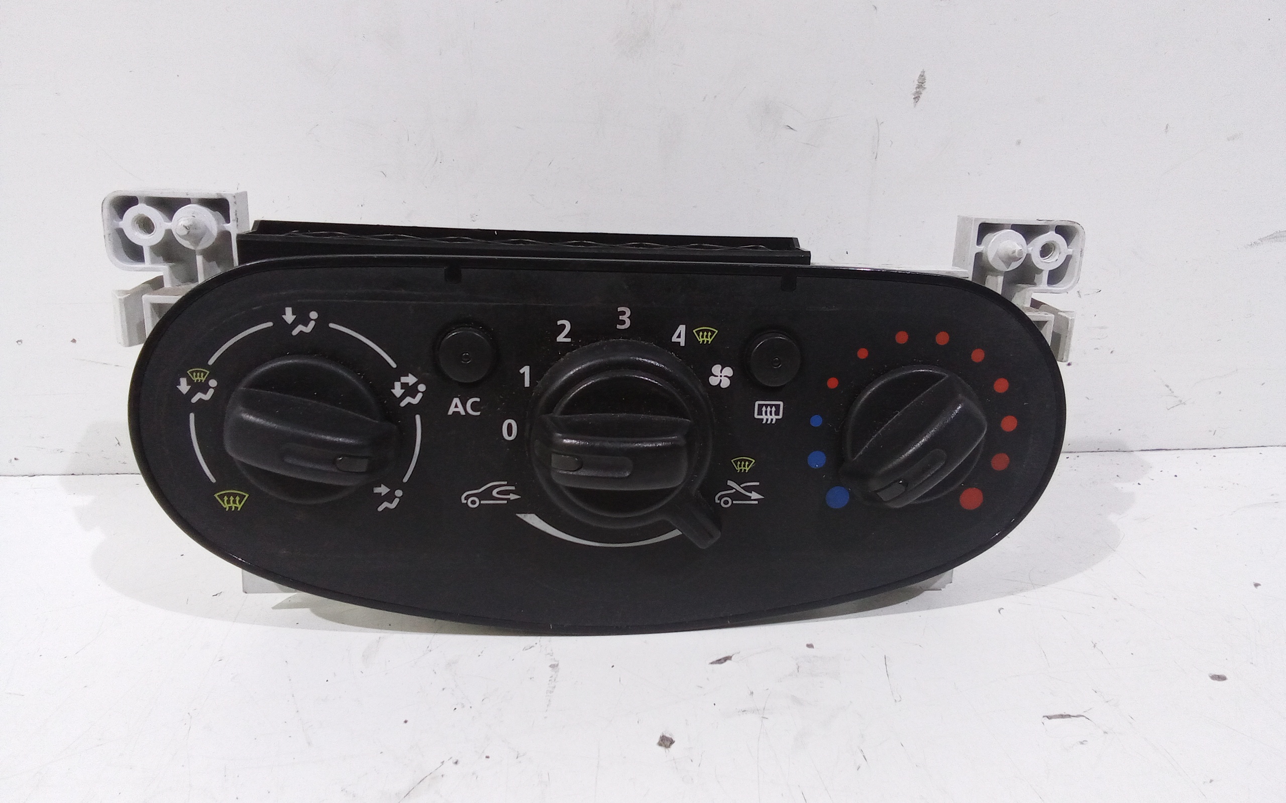Blocco Comando Climatizzazione 6001551800 Usato
