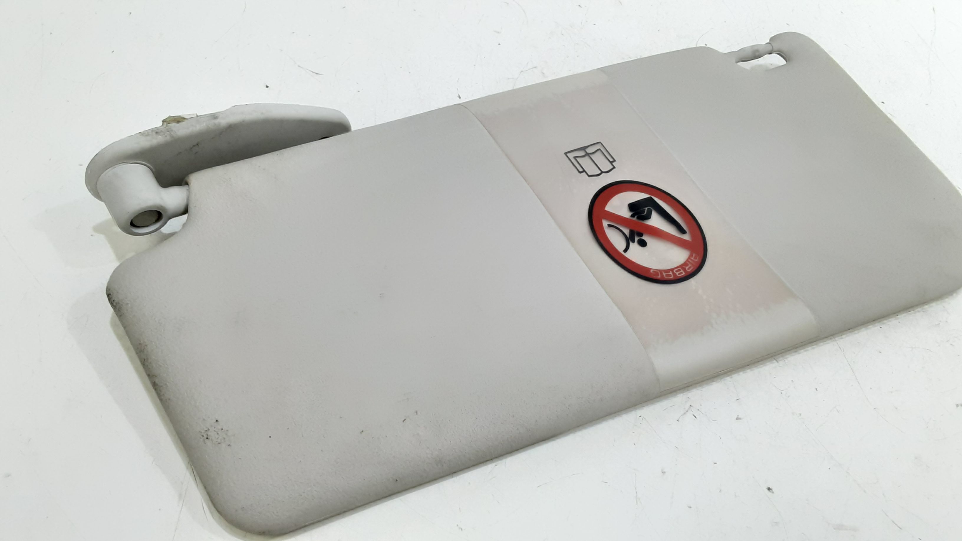 Aletta Parasole Parabrezza Destro 735367821 Usato