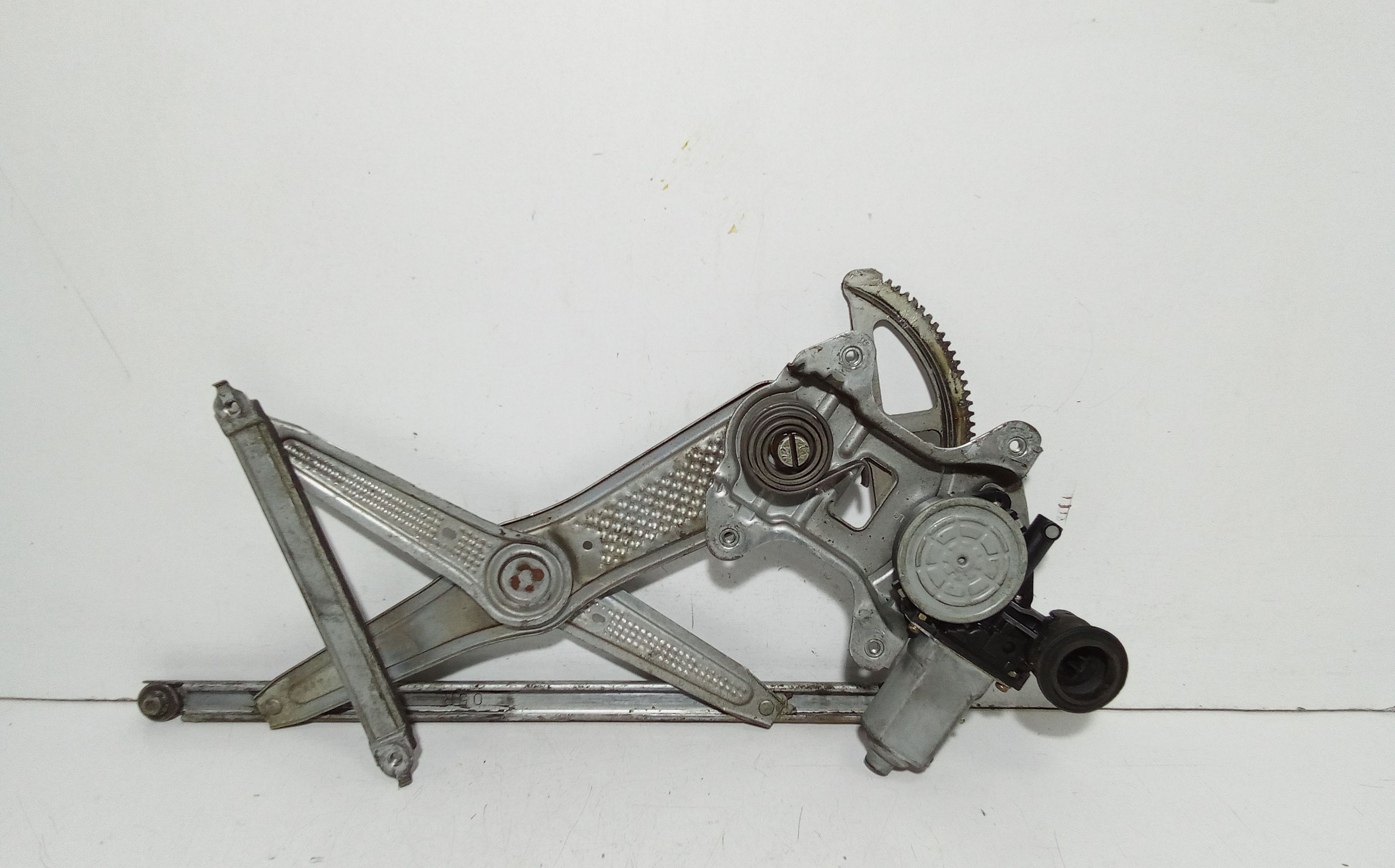 Alzacristallo Porta Ant. Destro 698100D010 Usato