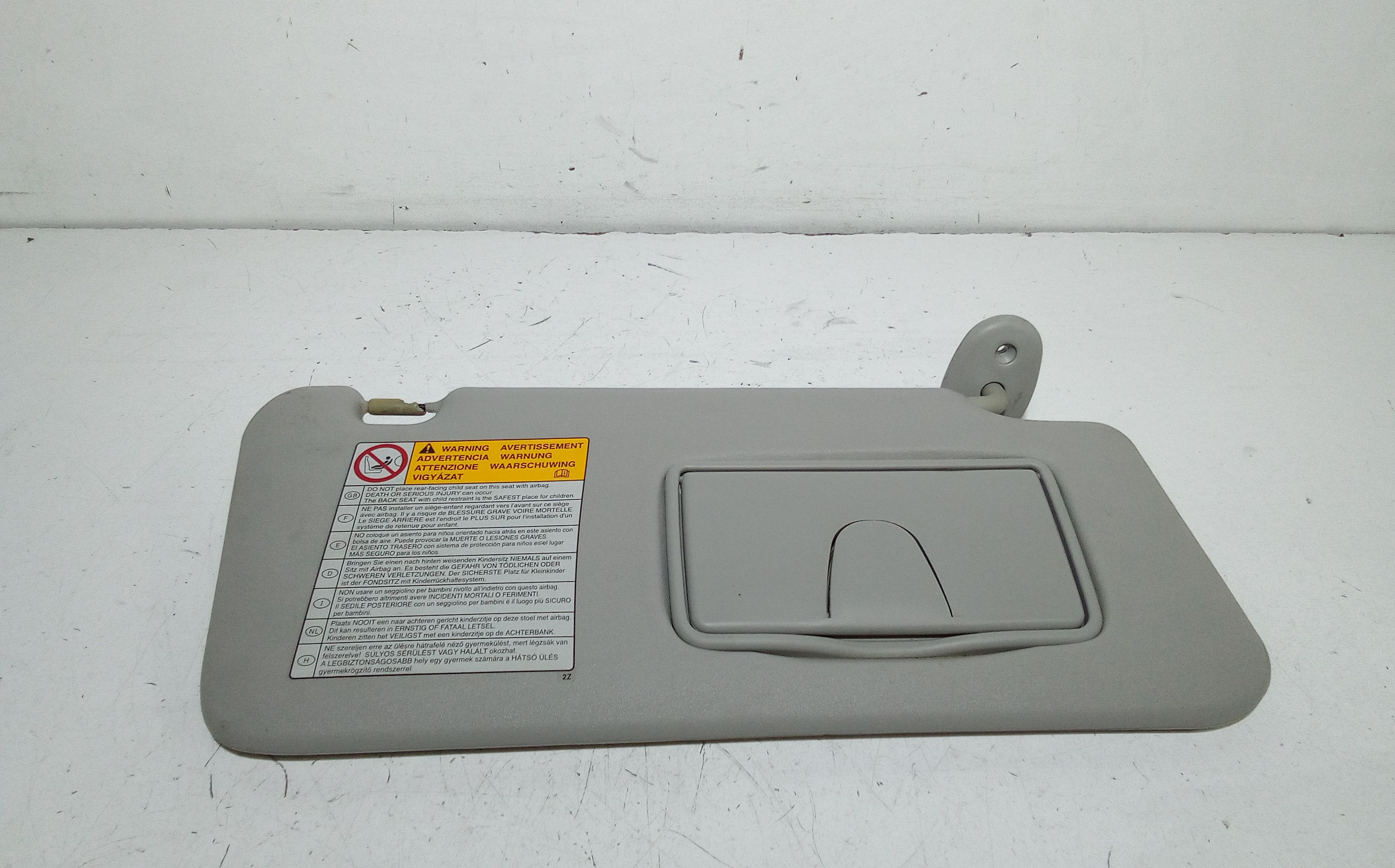 Aletta Parasole Parabrezza Destro 8480177K70J0T Usato