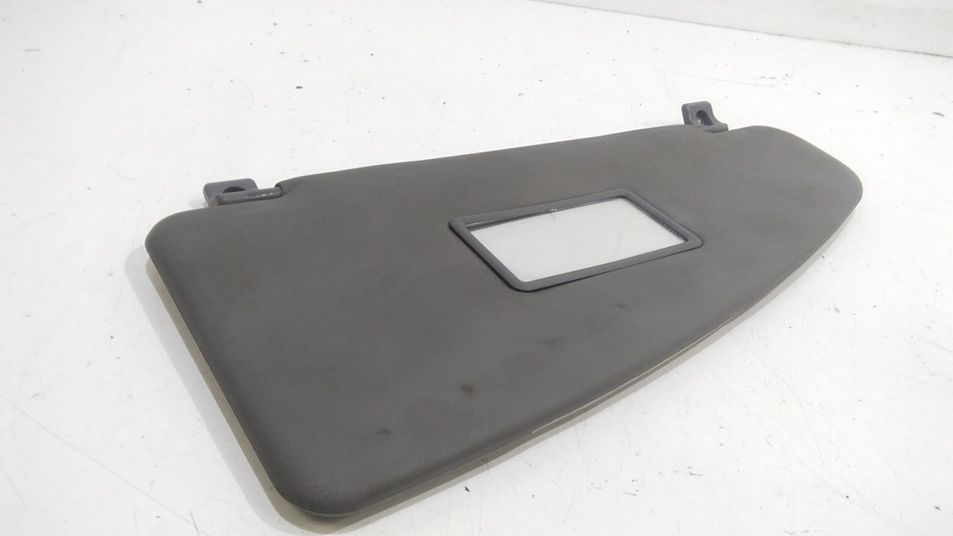 Aletta Parasole Parabrezza Destro 735294014 Usato