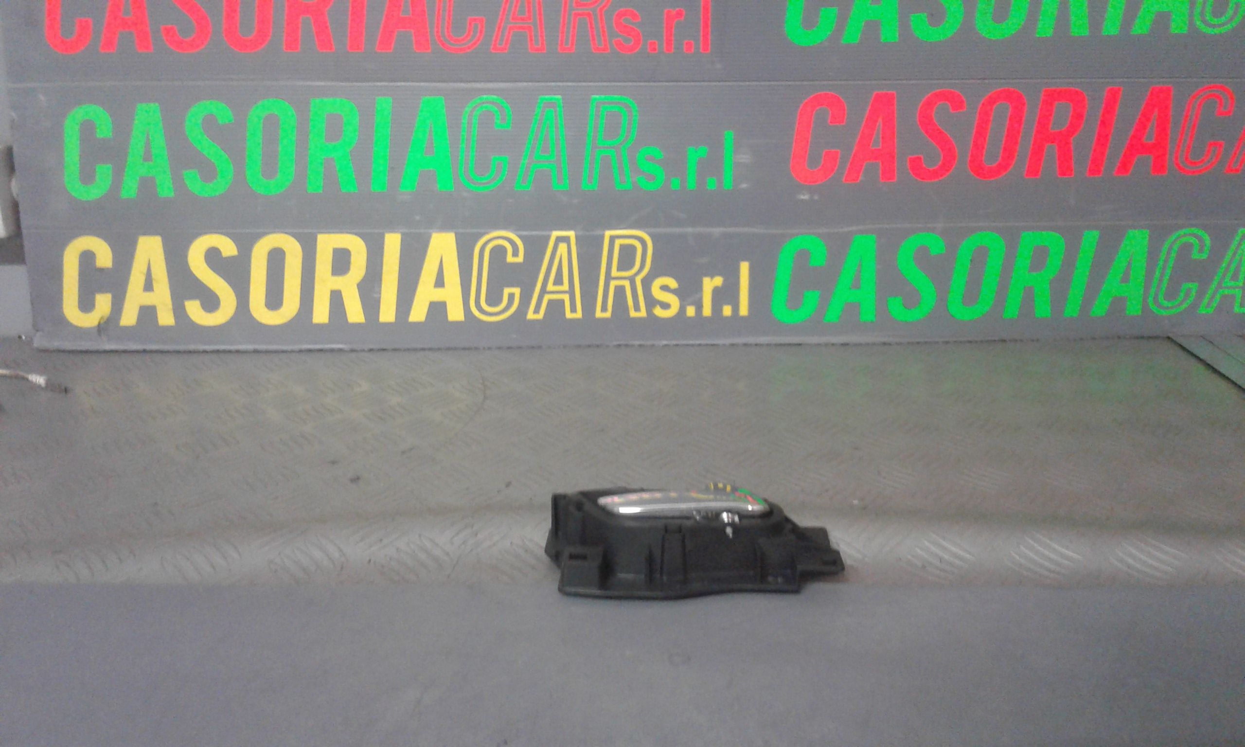 Maniglia Int. Apertura Porta Post. Sinistro 9143T8 Usato