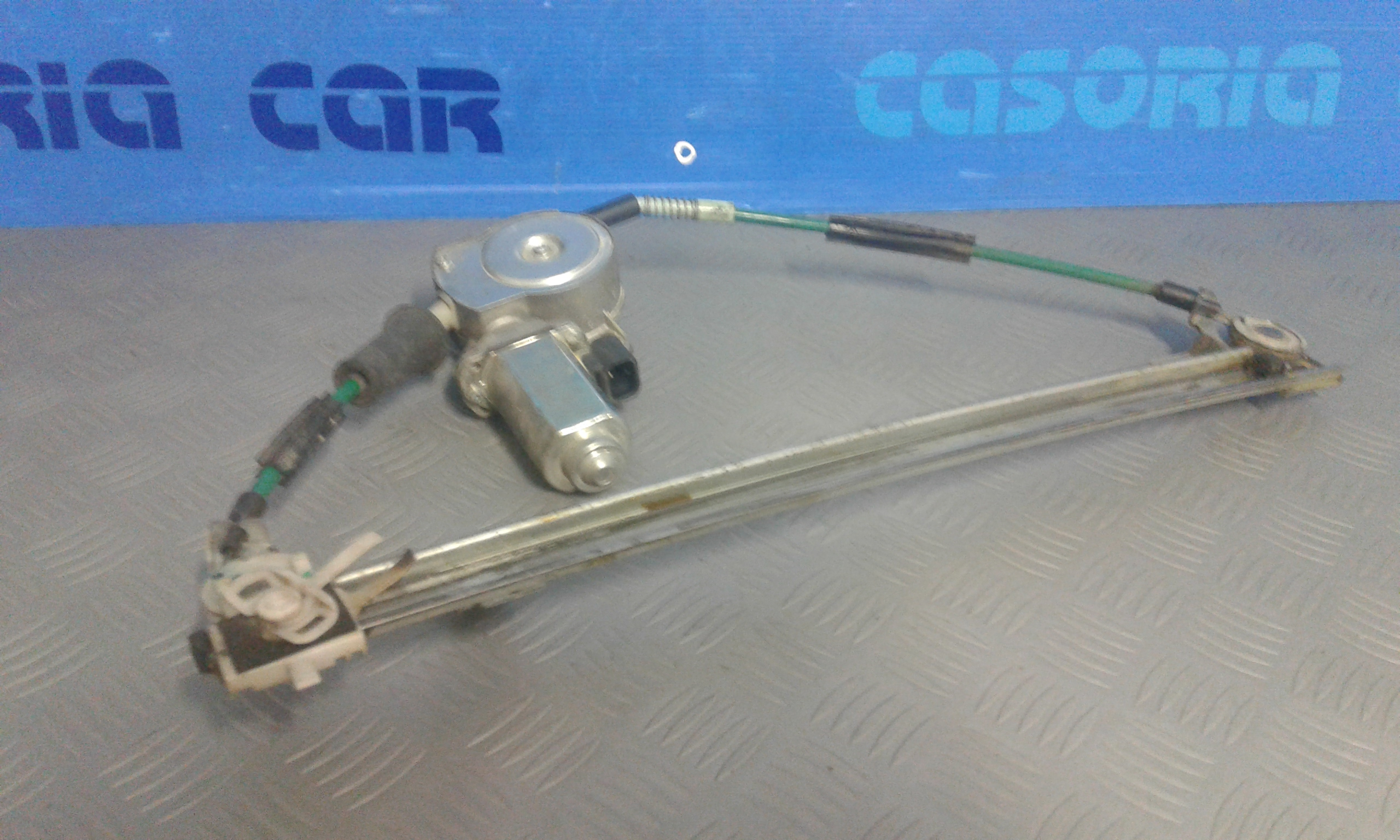 Alzacristallo Porta Ant. Destro Usato