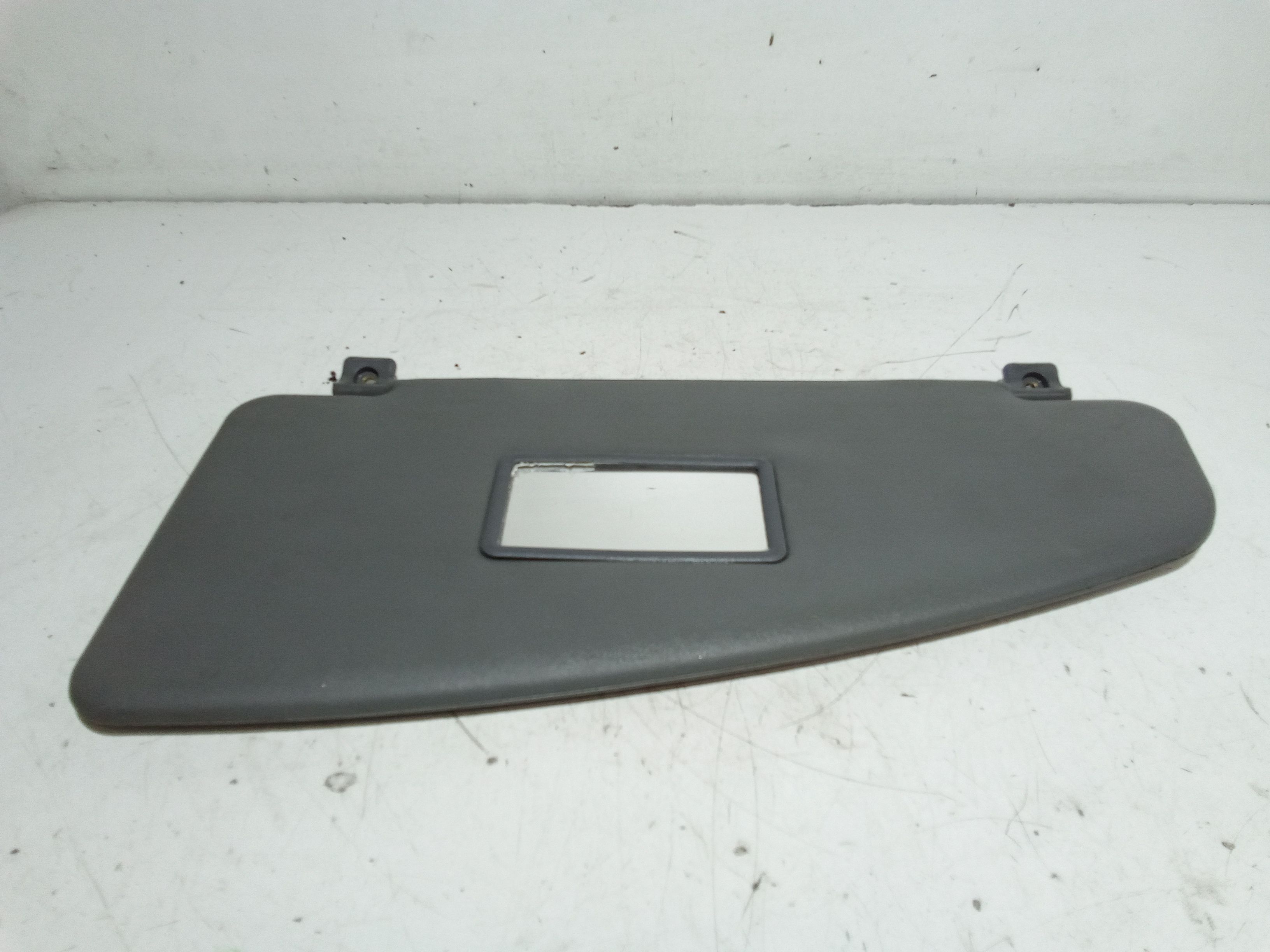 Aletta Parasole Parabrezza Destro 735294014 Usato