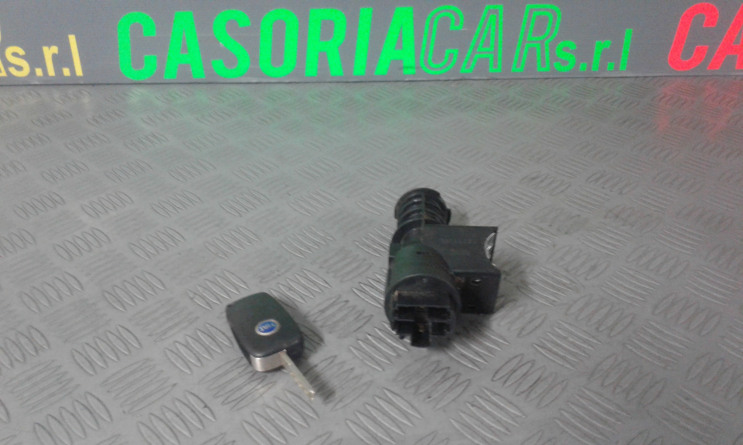 Commutatore Avviamento Con Cilindretti Serrature Usato