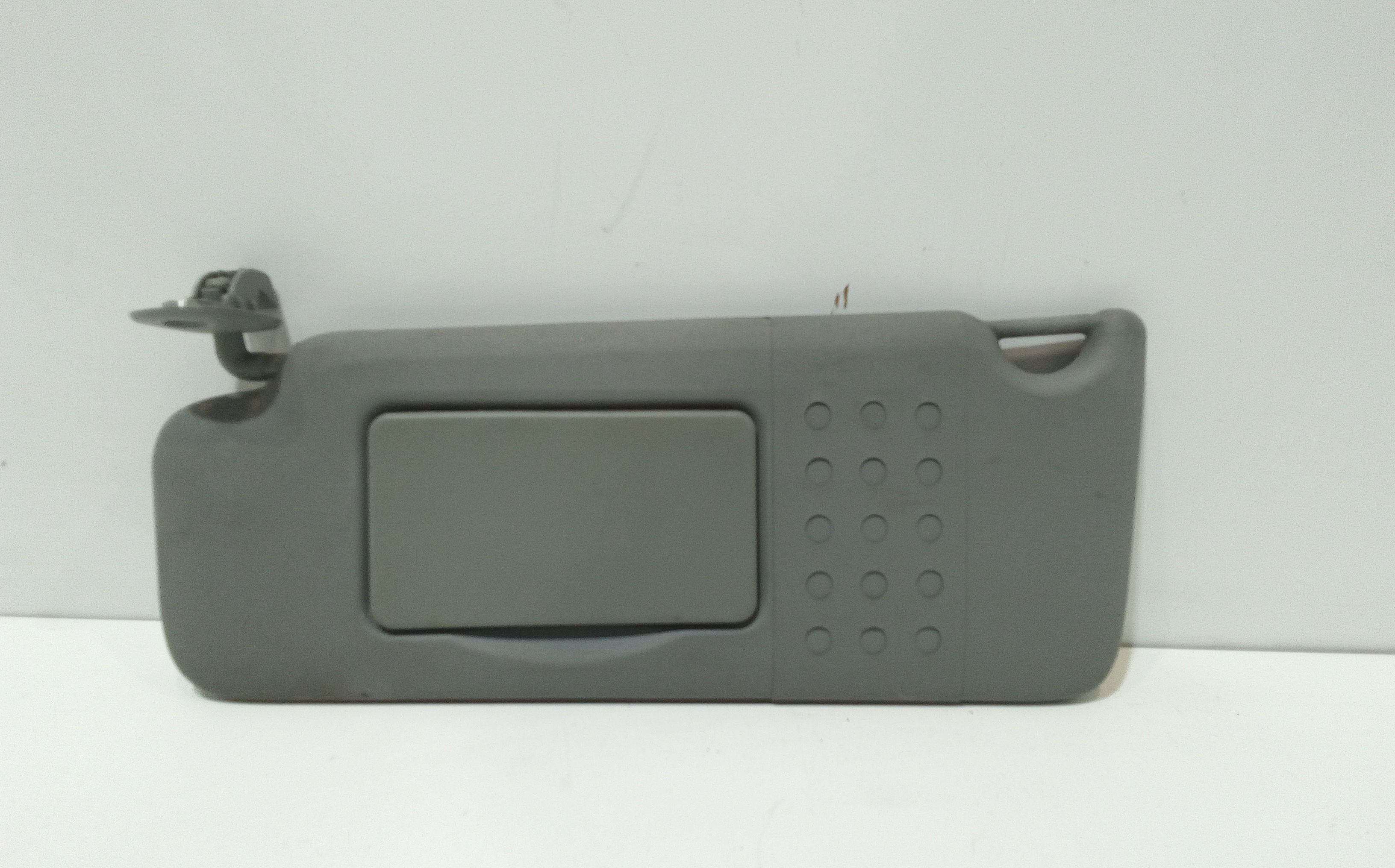 Aletta Parasole Parabrezza Sinistro 8200249085 Usato