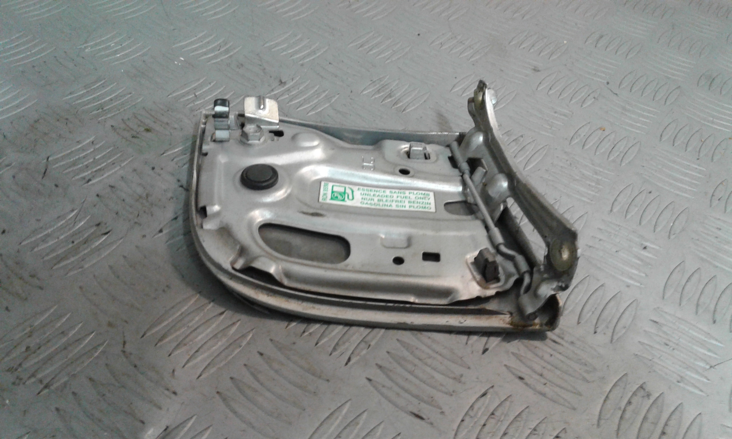 Sportello Carburante 1517C9 Usato