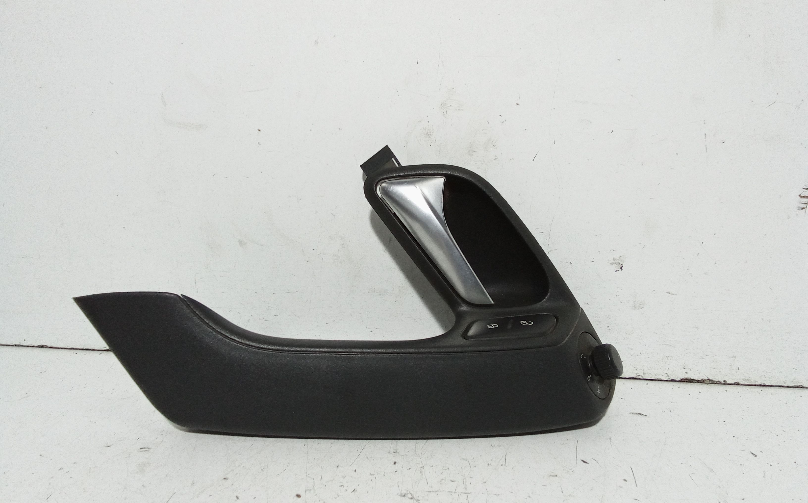 Maniglia Int. Apertura Porta Ant. Sinistro 6R0867179JTLL Usato