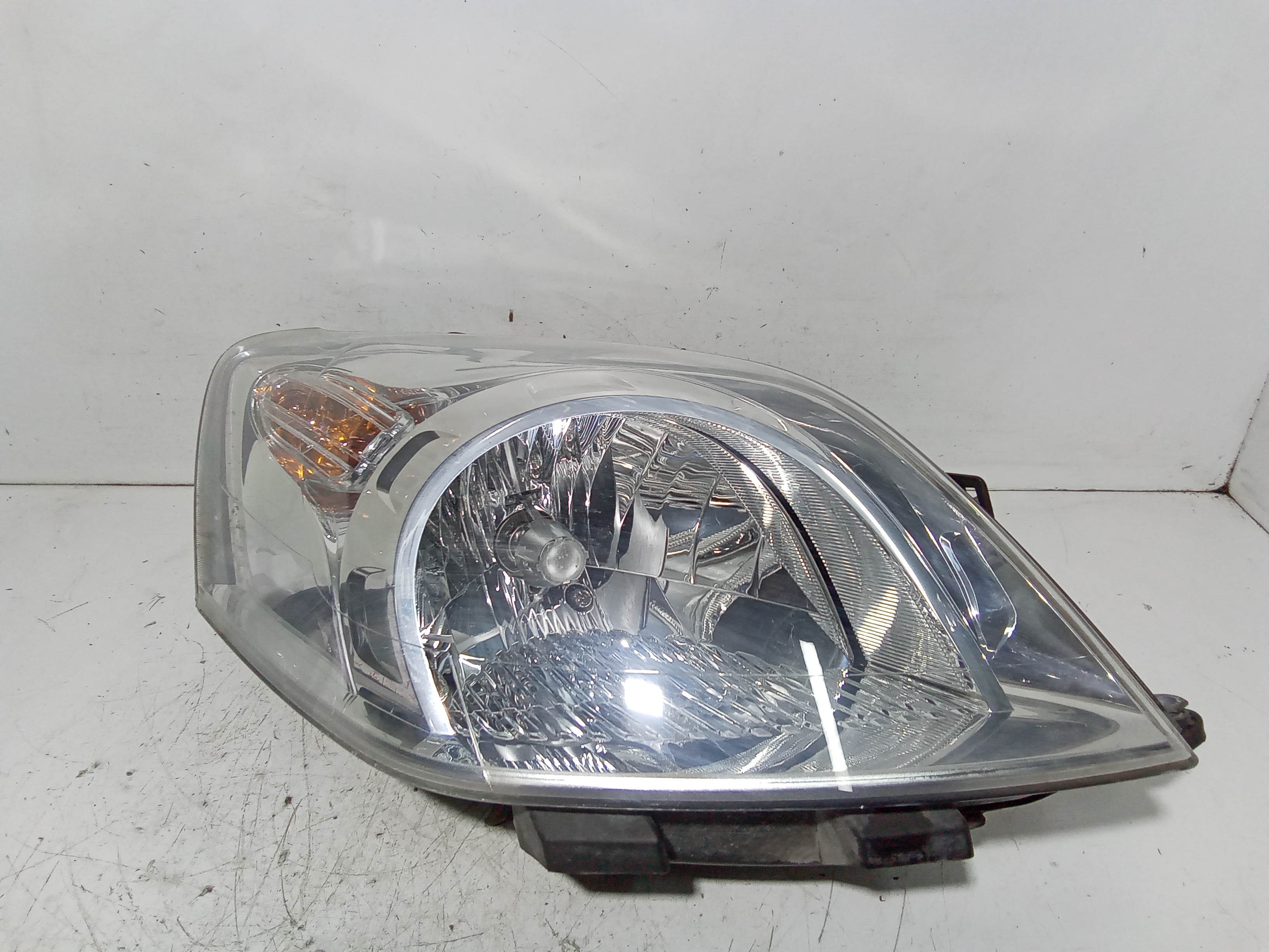 Proiettore Destro 1353197080 Usato