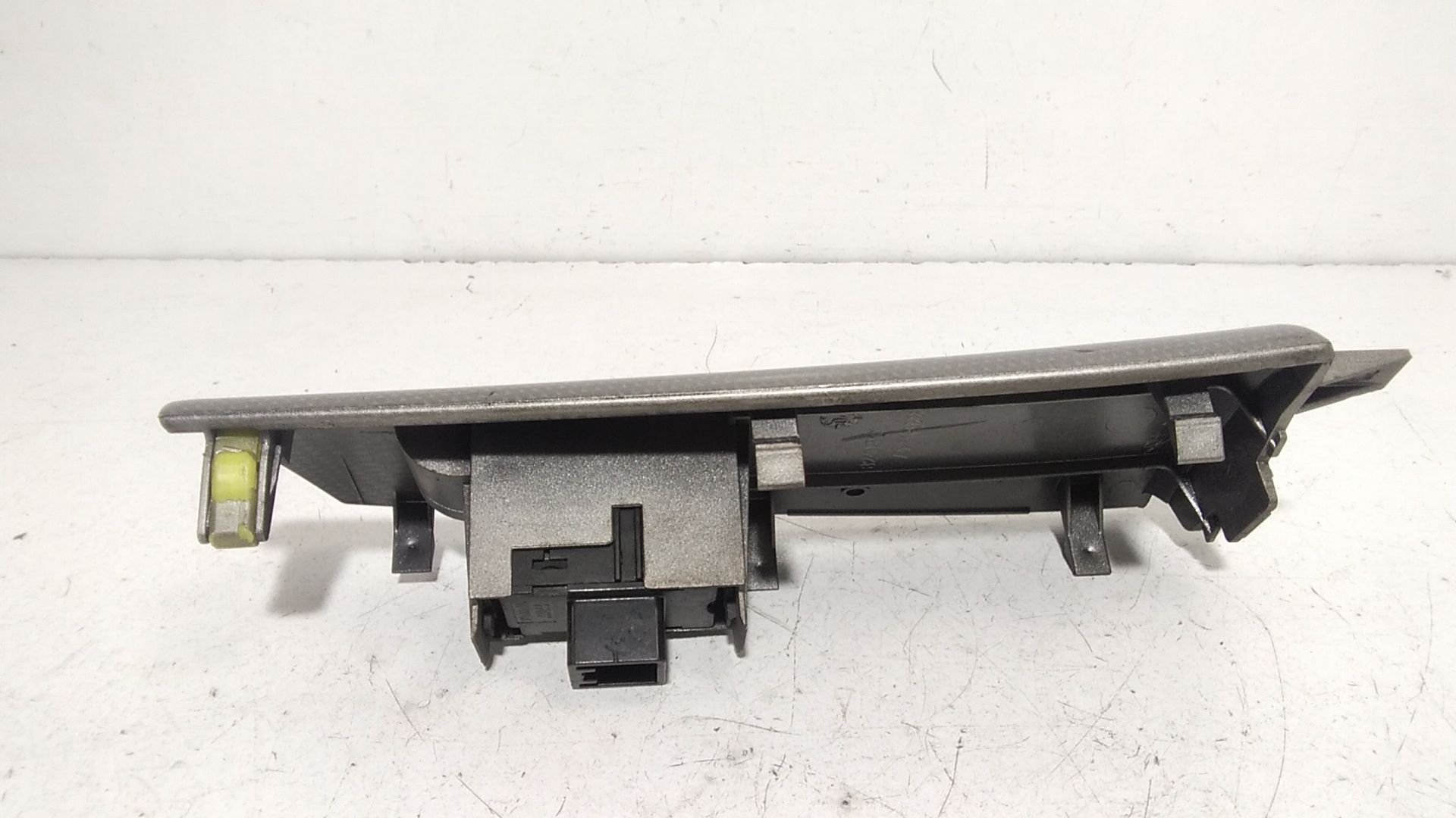 Interruttore Alzacristalli Porta Ant. Destro Usato