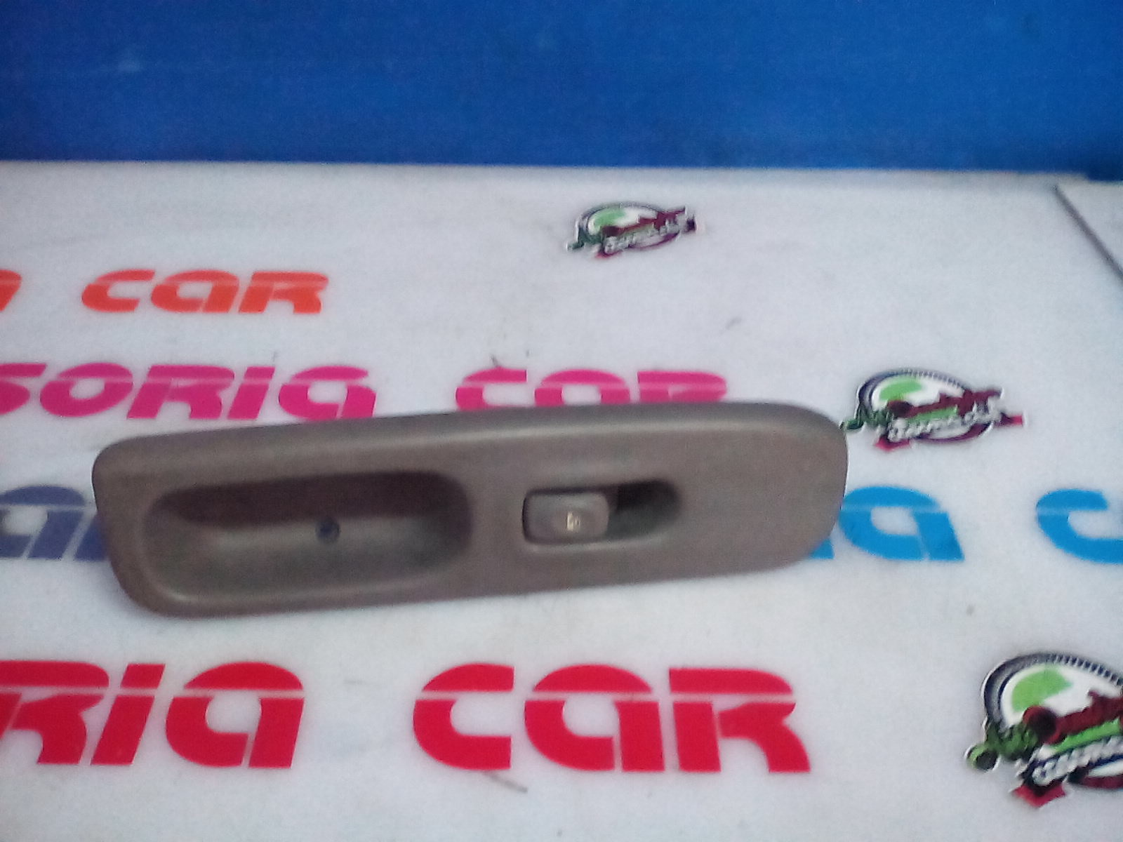 Interruttore Alzacristalli Porta Ant. Destro Usato