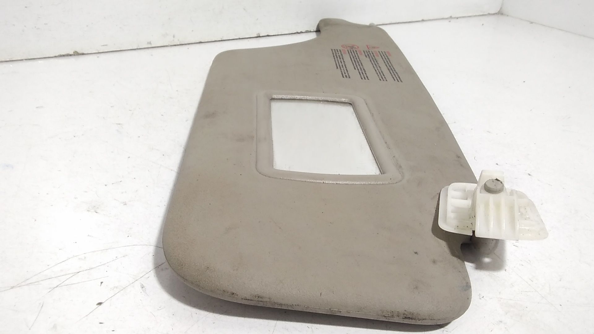 Aletta Parasole Parabrezza Destro 8200213199 Usato