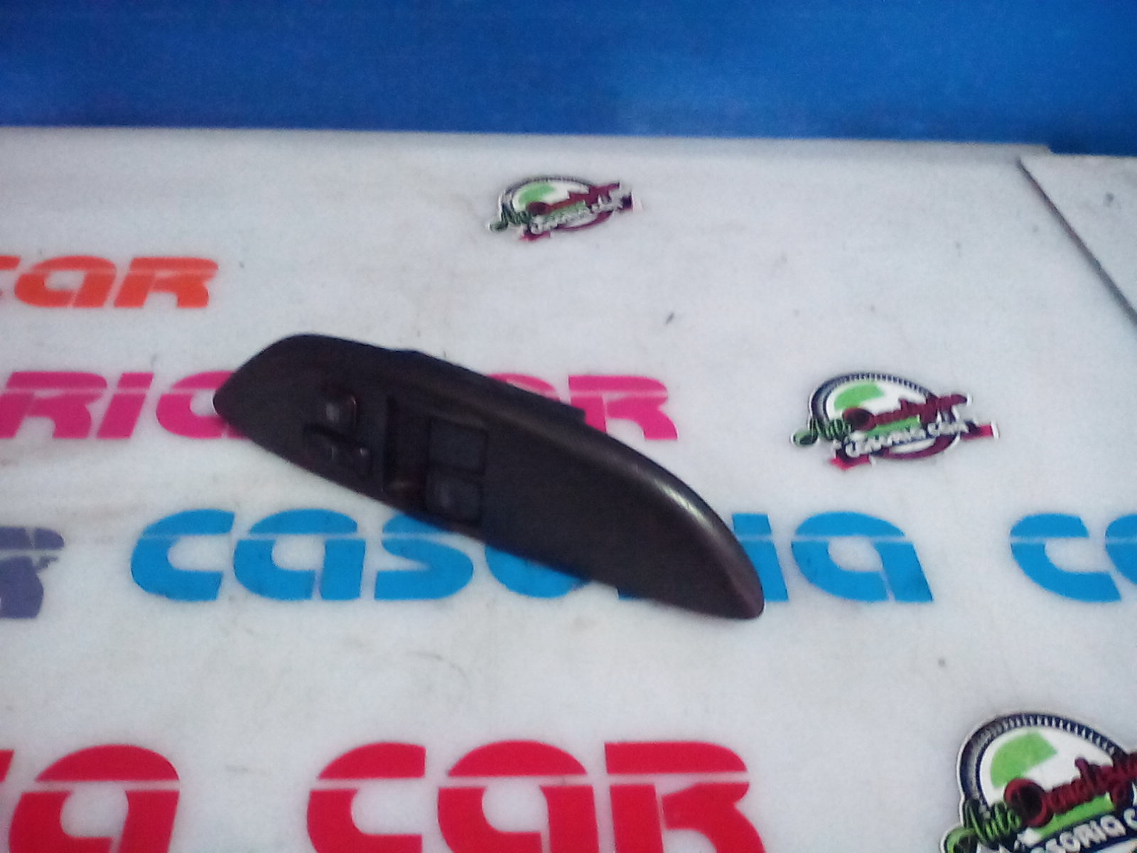 Interruttore Alzacristalli Porta Ant. Sinistro 848200D040 Usato