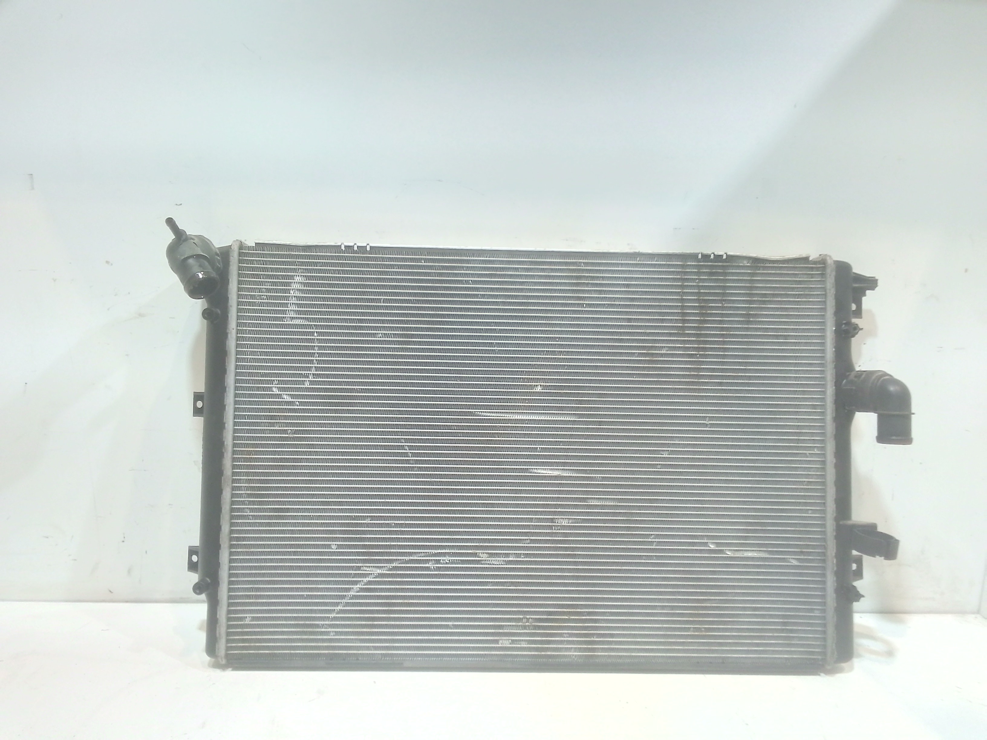 Radiatore 5N0121253H Usato