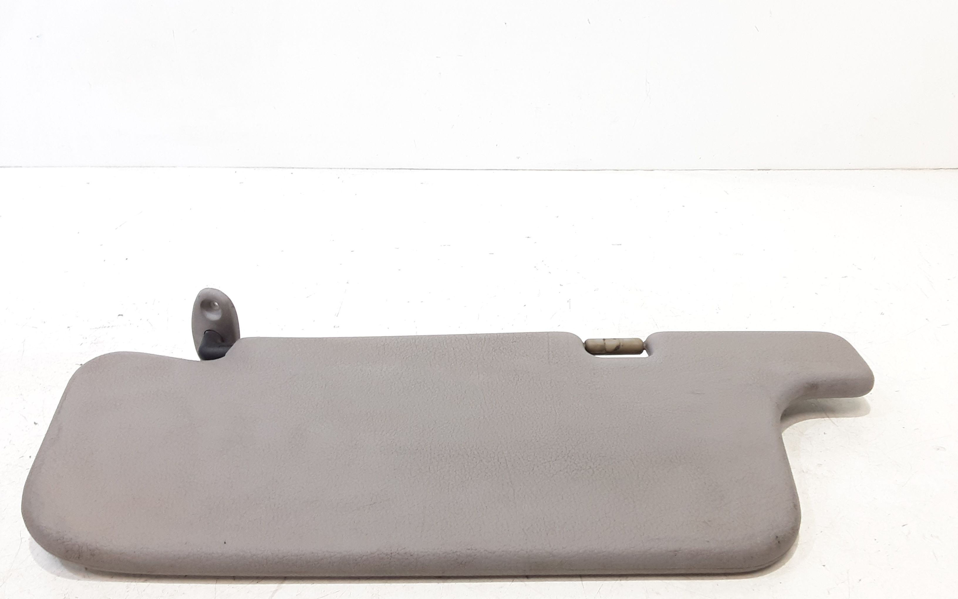 Aletta Parasole Parabrezza Destro 964001F570 Usato