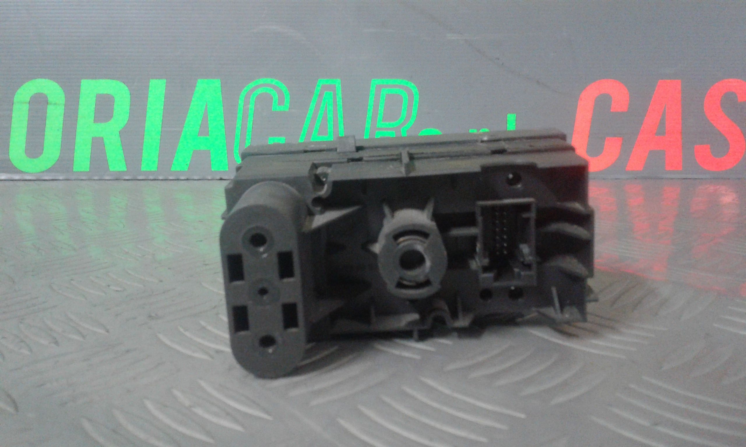 Interruttore Blocco Comando Luci 93394755 Usato