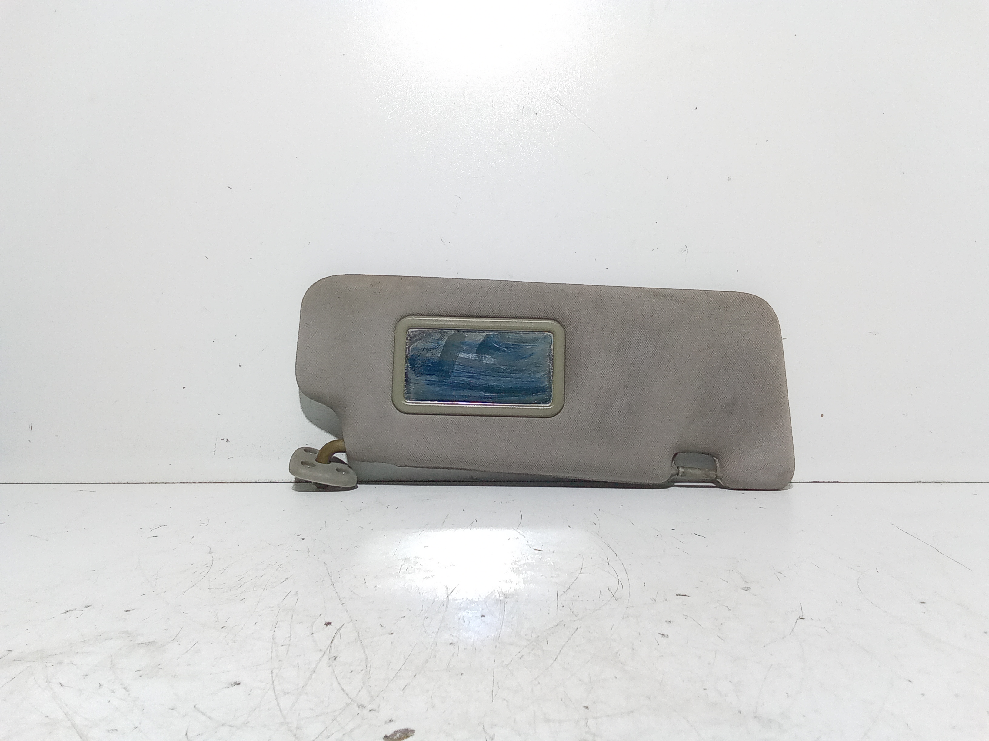 Aletta Parasole Parabrezza Destro 7612009001ABR Usato