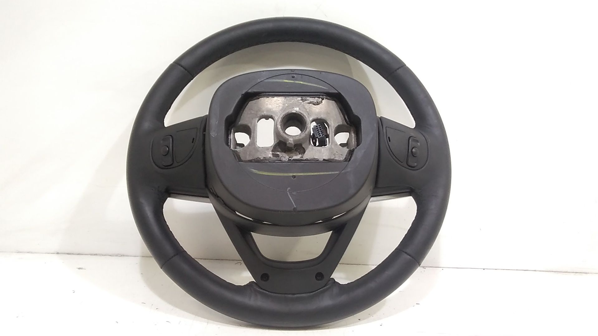 Volante K5QV33DX9AE Usato