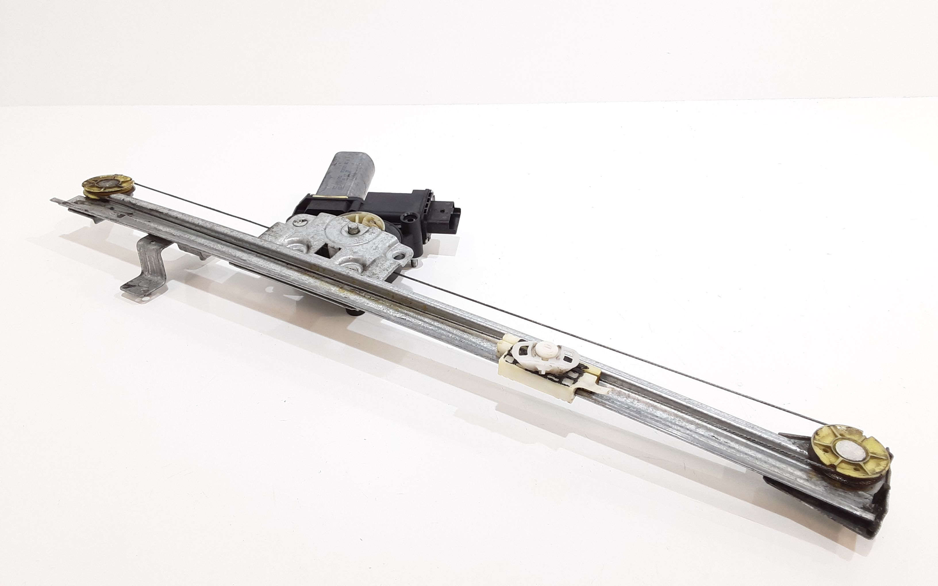 Alzacristallo Porta Ant. Destro Usato