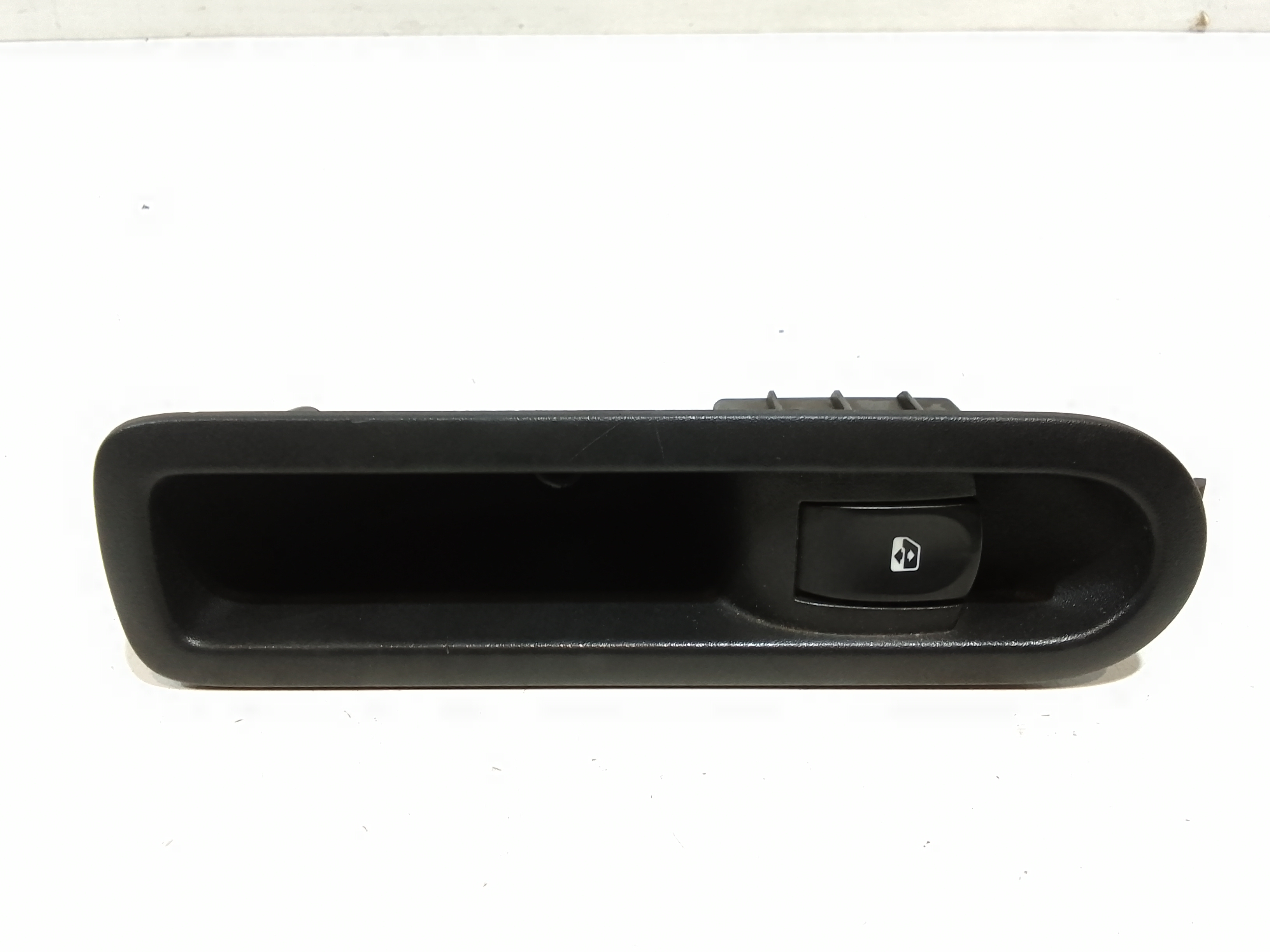 Interruttore Alzacristalli Porta Post. Destro 8200214936 Usato