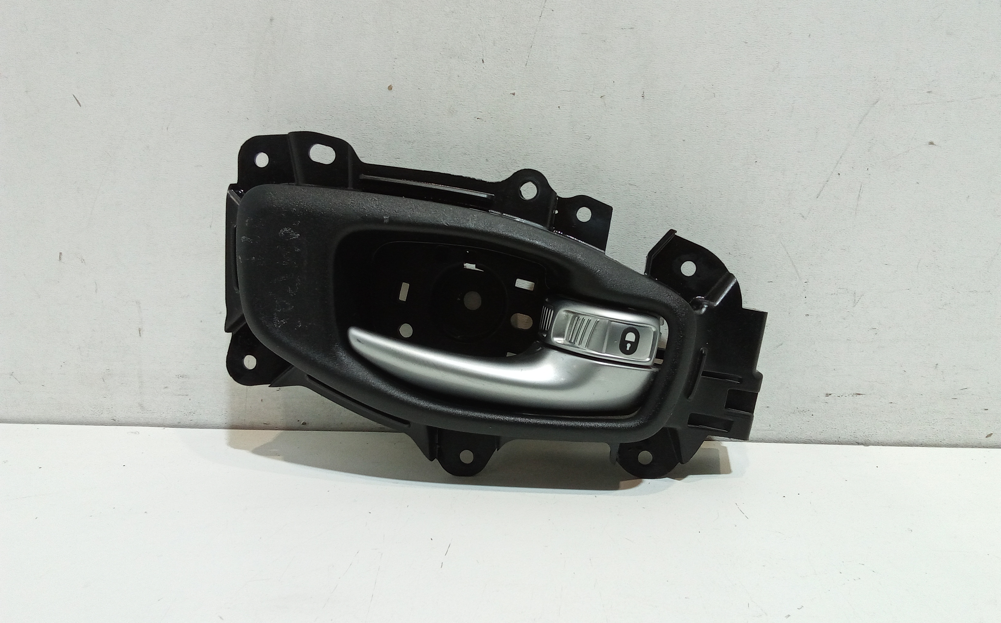 Maniglia Int. Apertura Porta Ant. Destro Usato