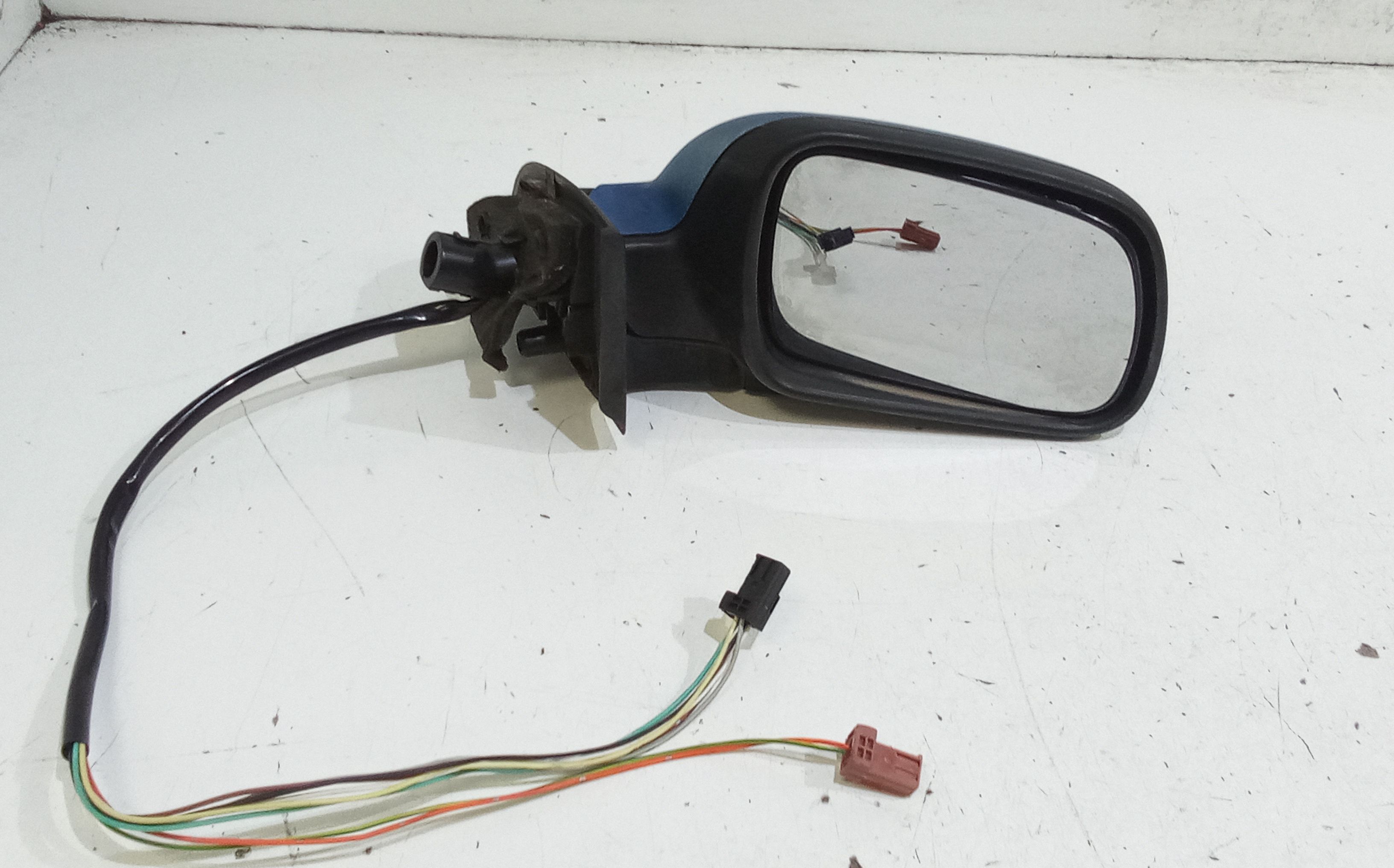 Retrovisore Est. Destro 8149CA Usato