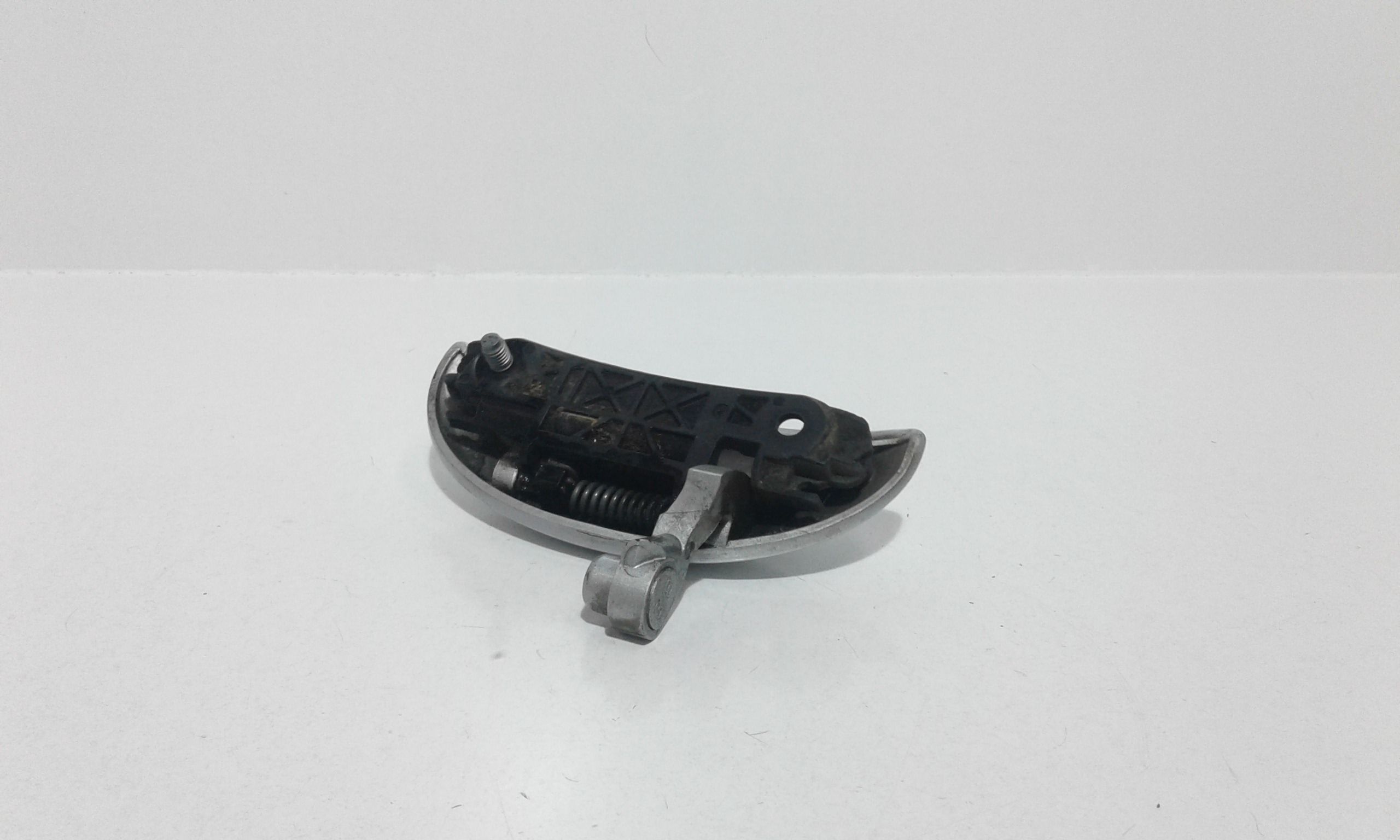 Maniglia Porta Post. Sinistro 692400H011 Usato