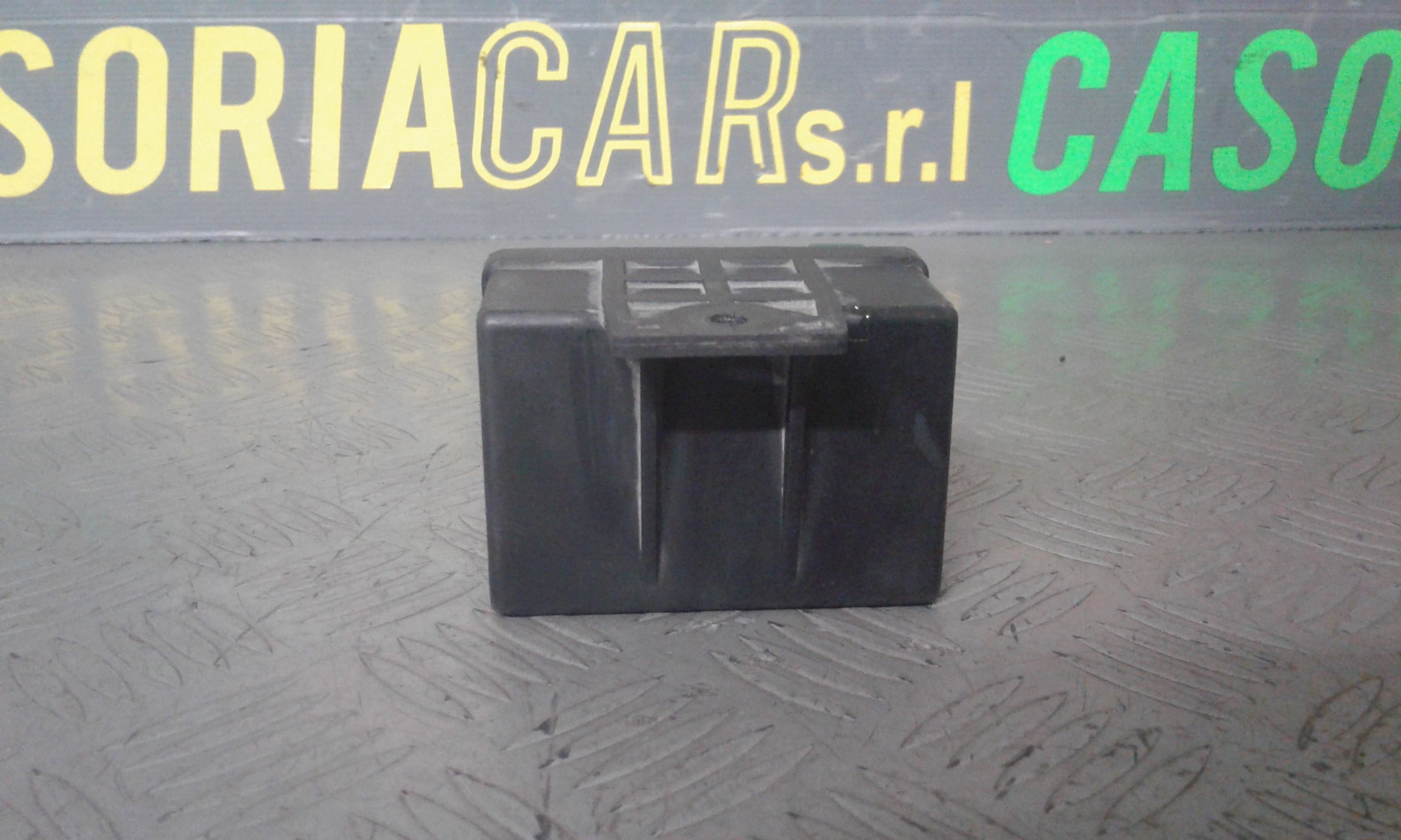 Relè Preriscaldamento Candelette Usato