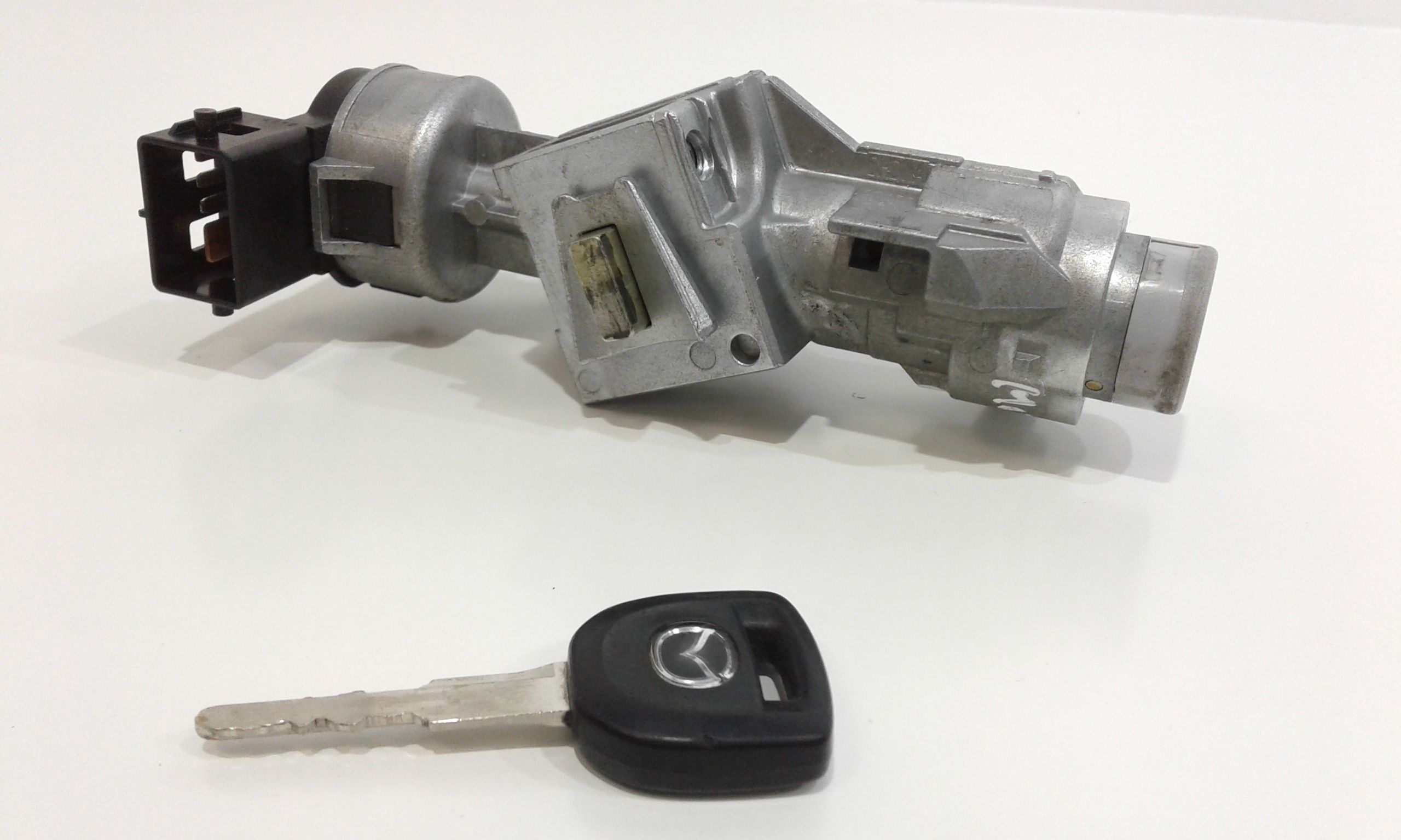 Commutatore Avviamento Con Cilindretti Serrature Usato