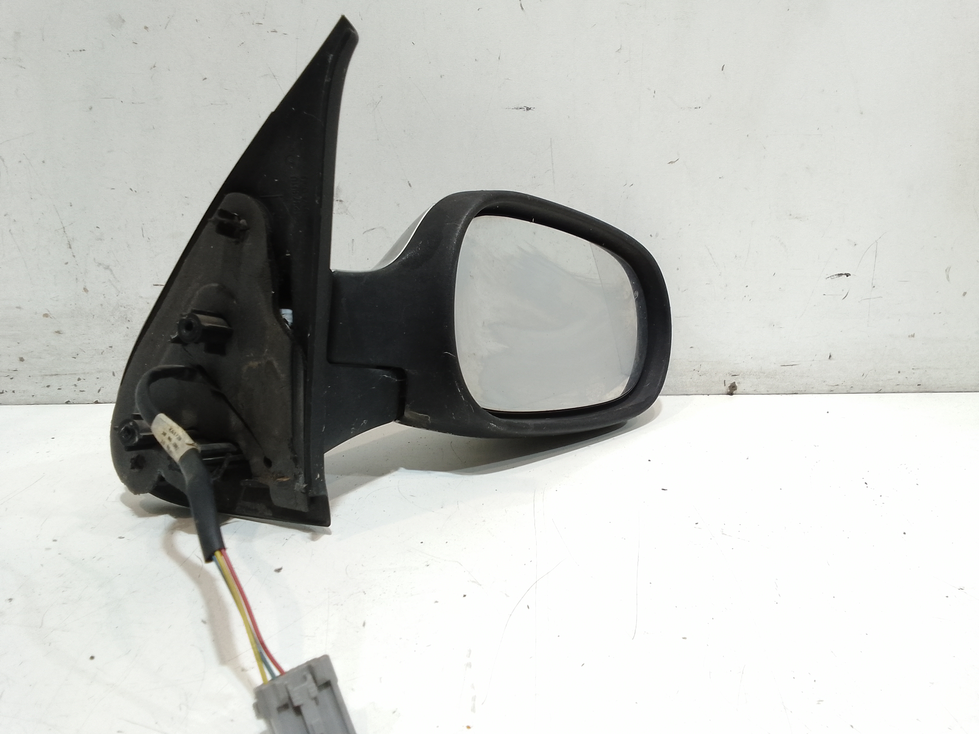 Retrovisore Est. Destro Usato