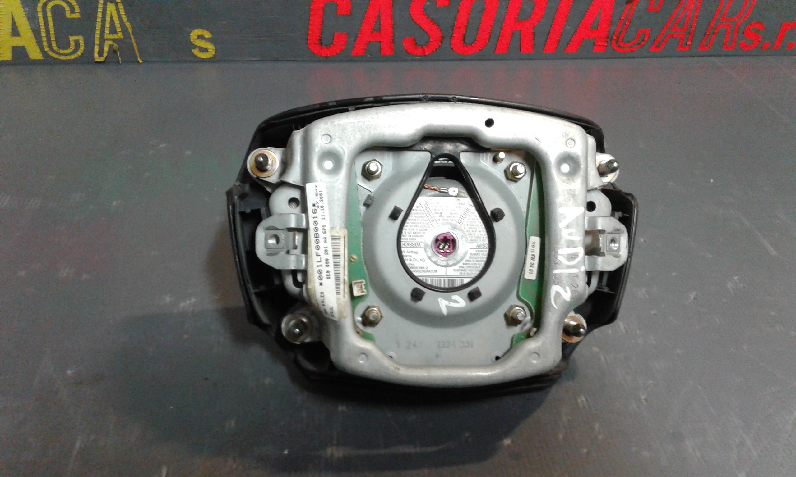 Dispositivo Airbag Lato Guida 8P0880201BL42R Usato