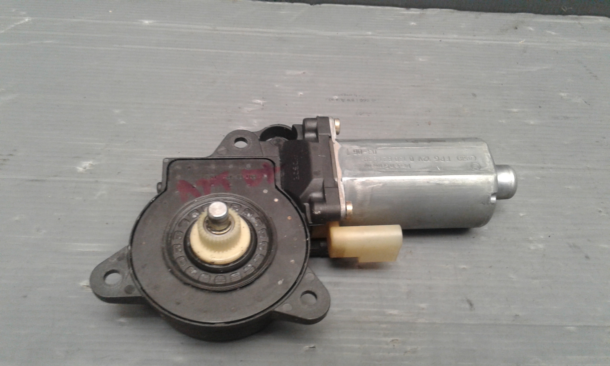 Motorino Alzacristallo Porta Ant. Destro 1218655 Usato