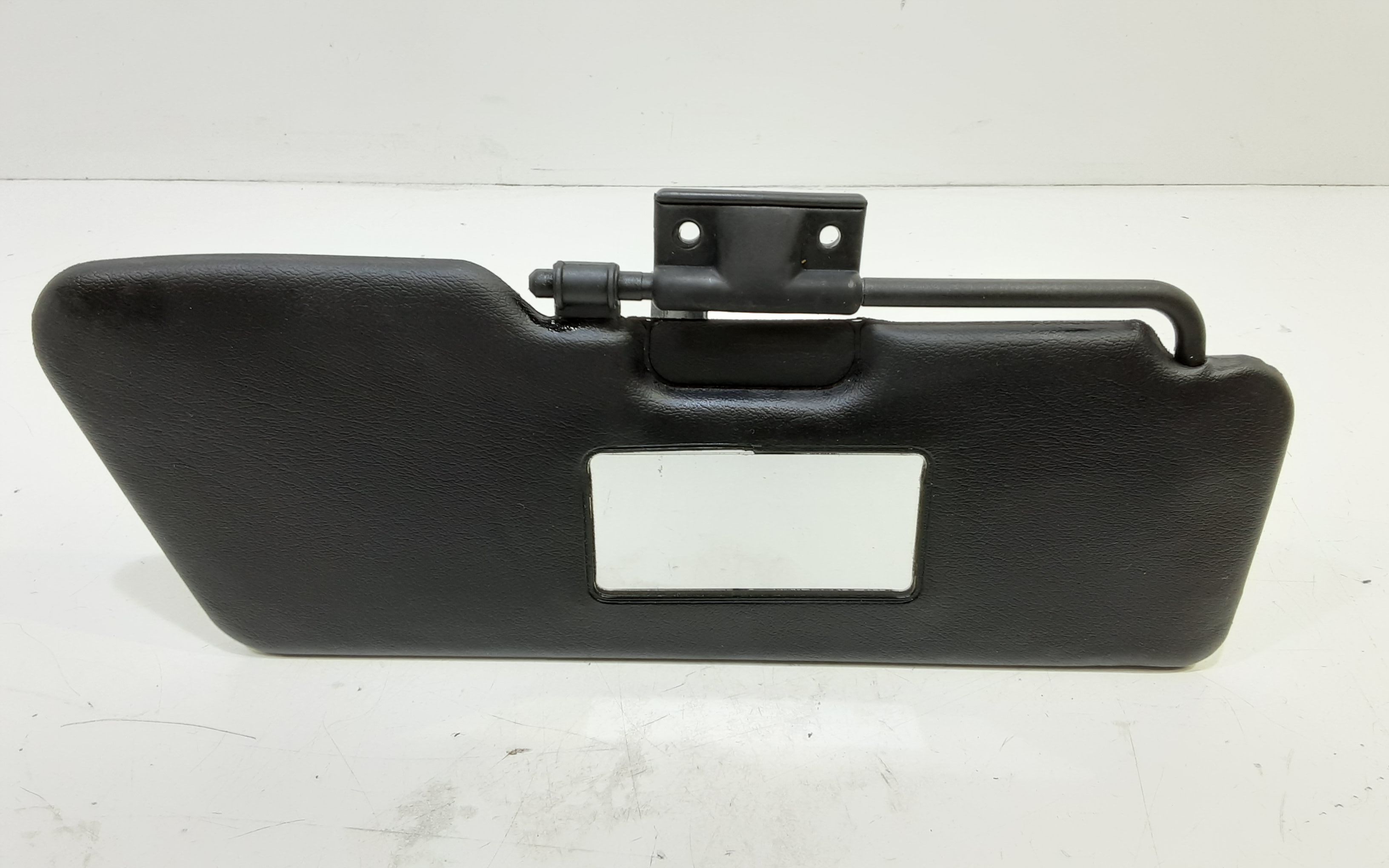 Aletta Parasole Parabrezza Destro 735244339 Usato