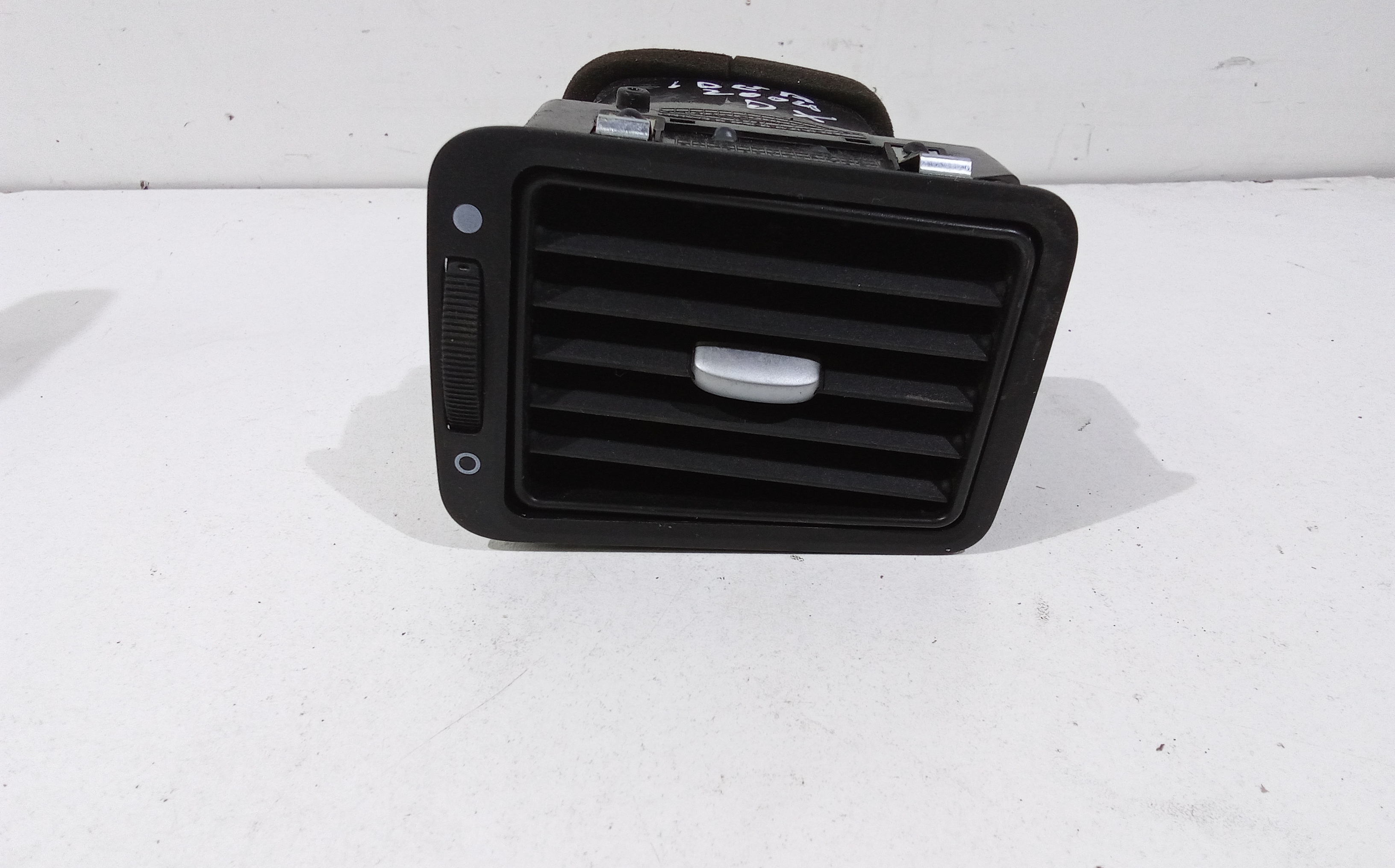 Condotto Aria Bocchette Lat. Cruscotto Sinistro Usato