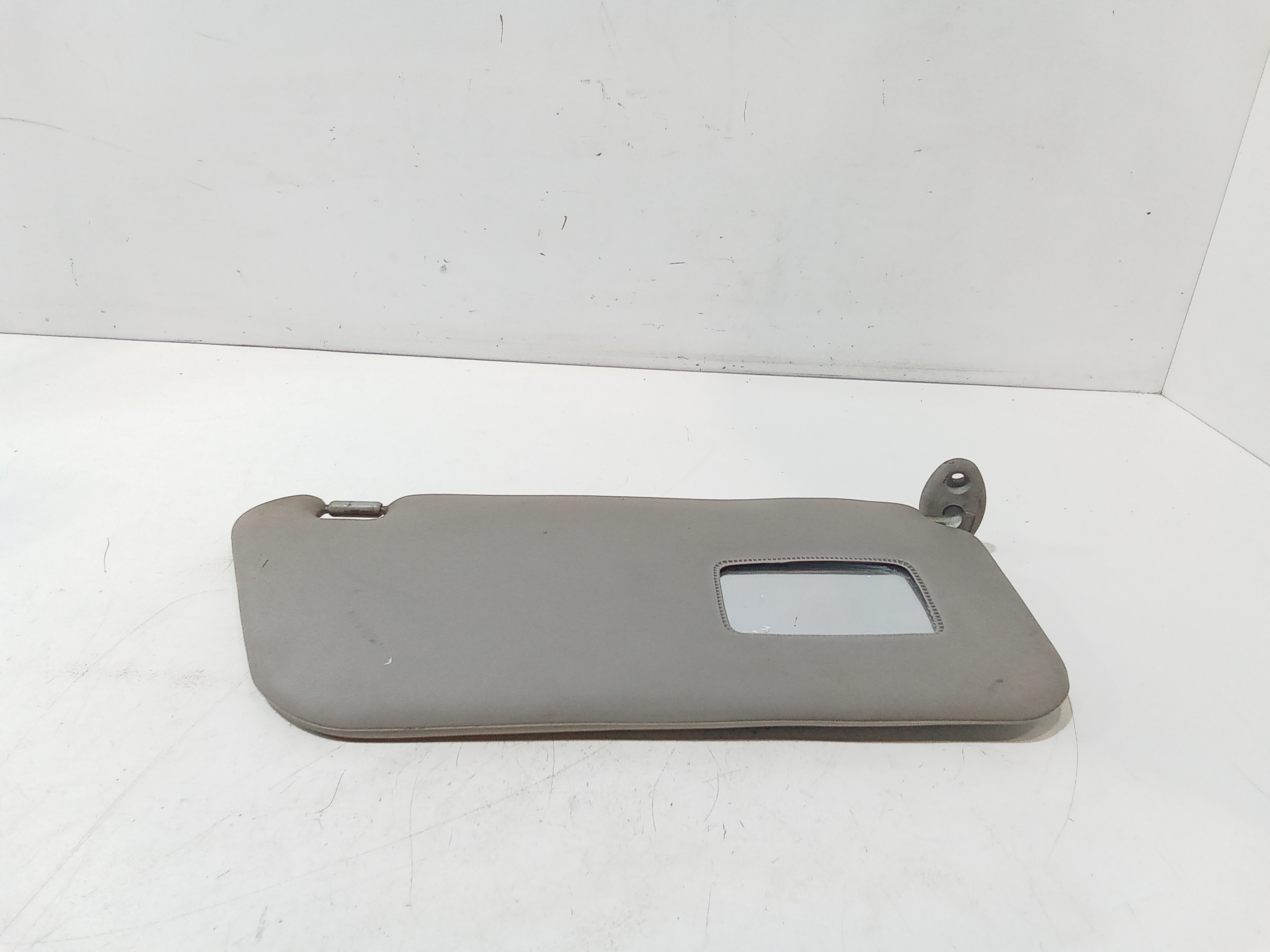 Aletta Parasole Parabrezza Destro 96280100 Usato