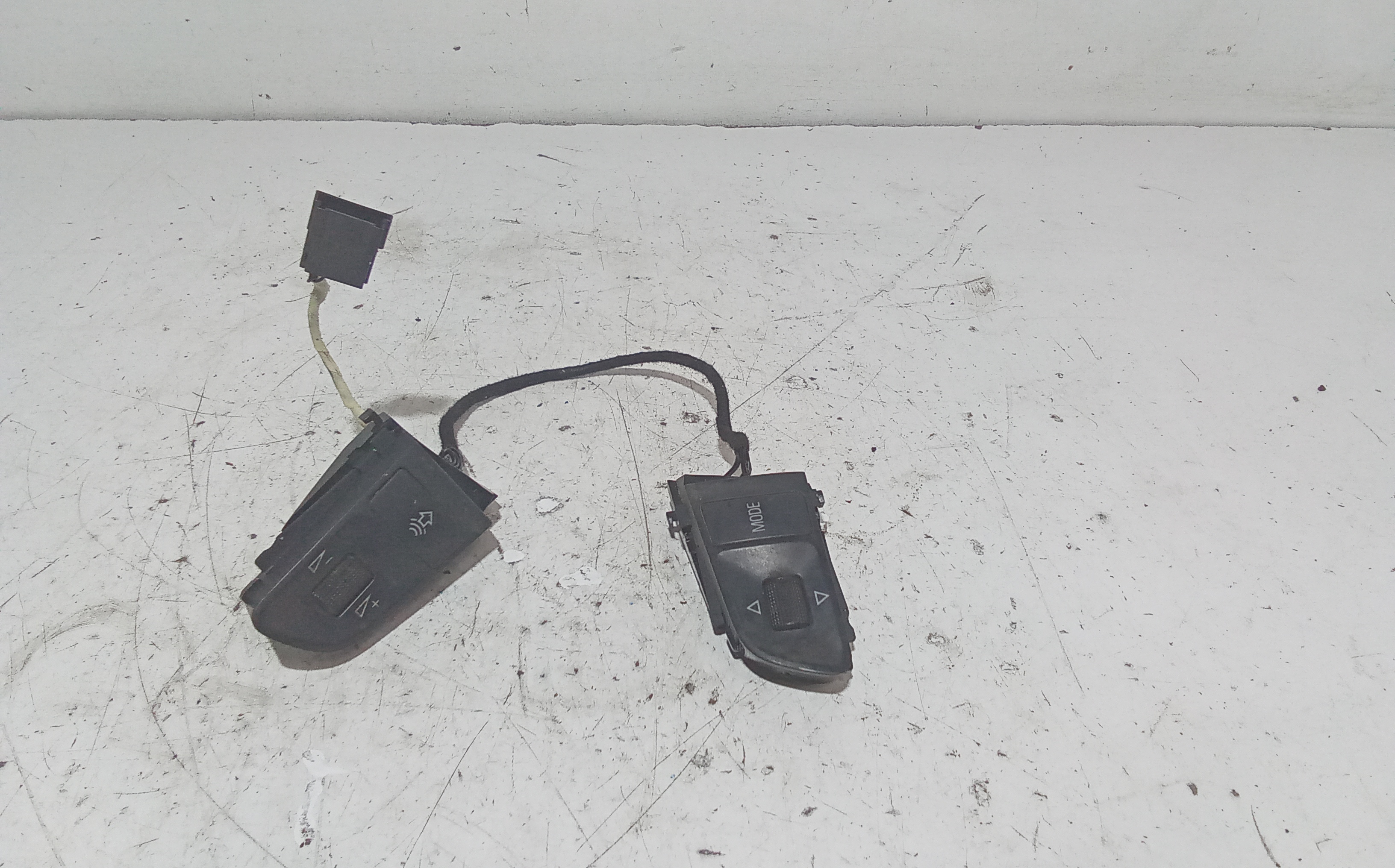 Blocco Volante Multifunzione Usato