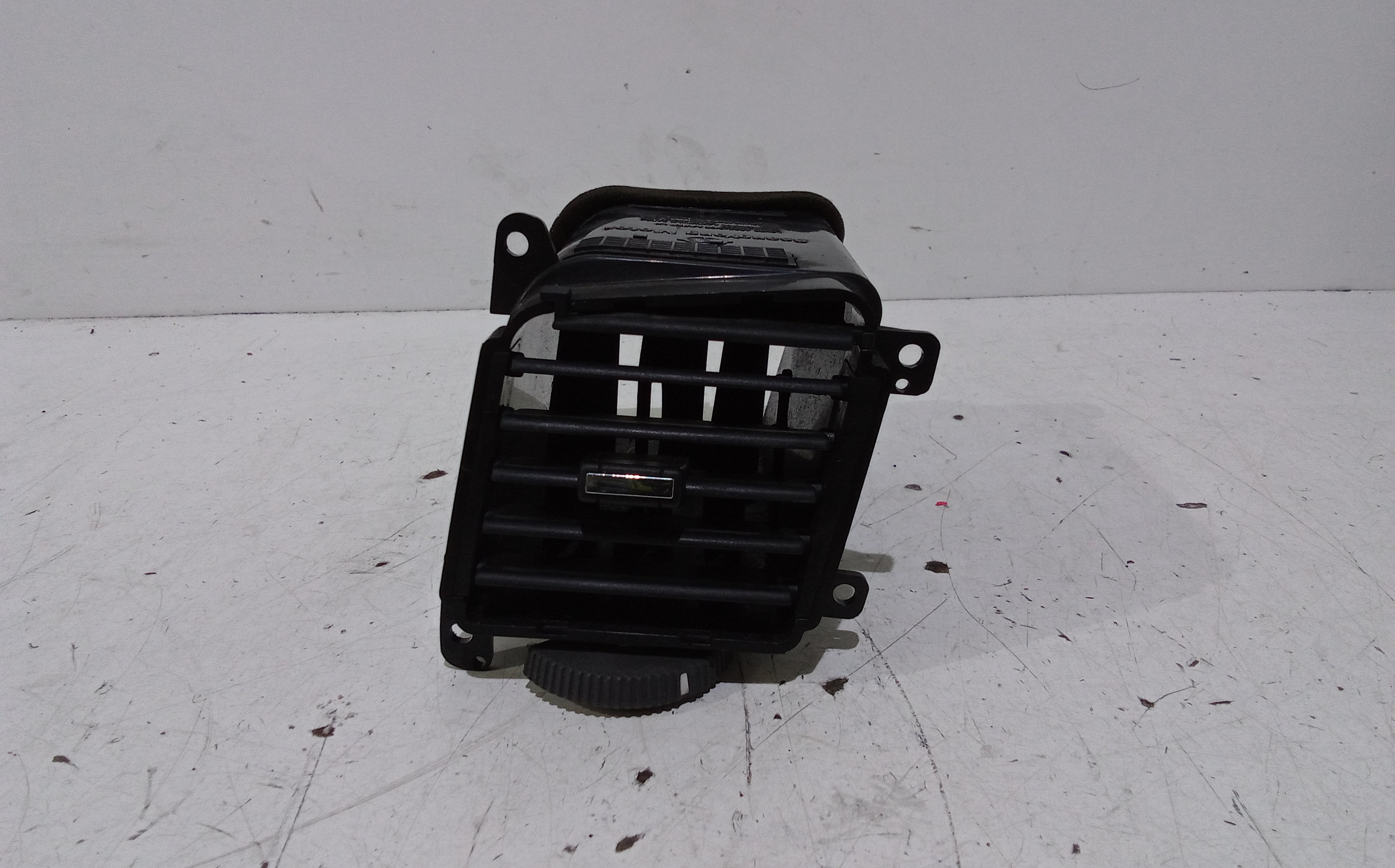 Condotto Aria Bocchette Lat. Cruscotto Sinistro Usato